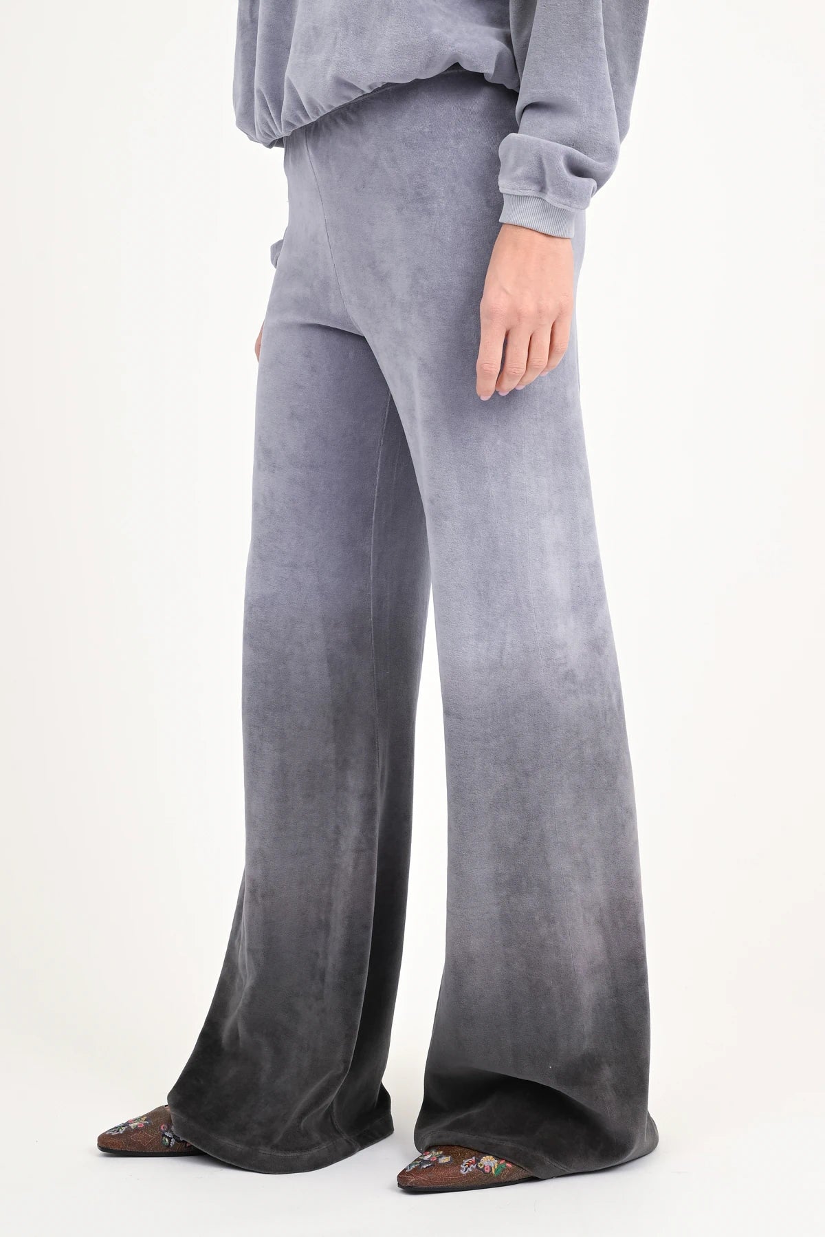 Velvet Sweathose Batik Bajna