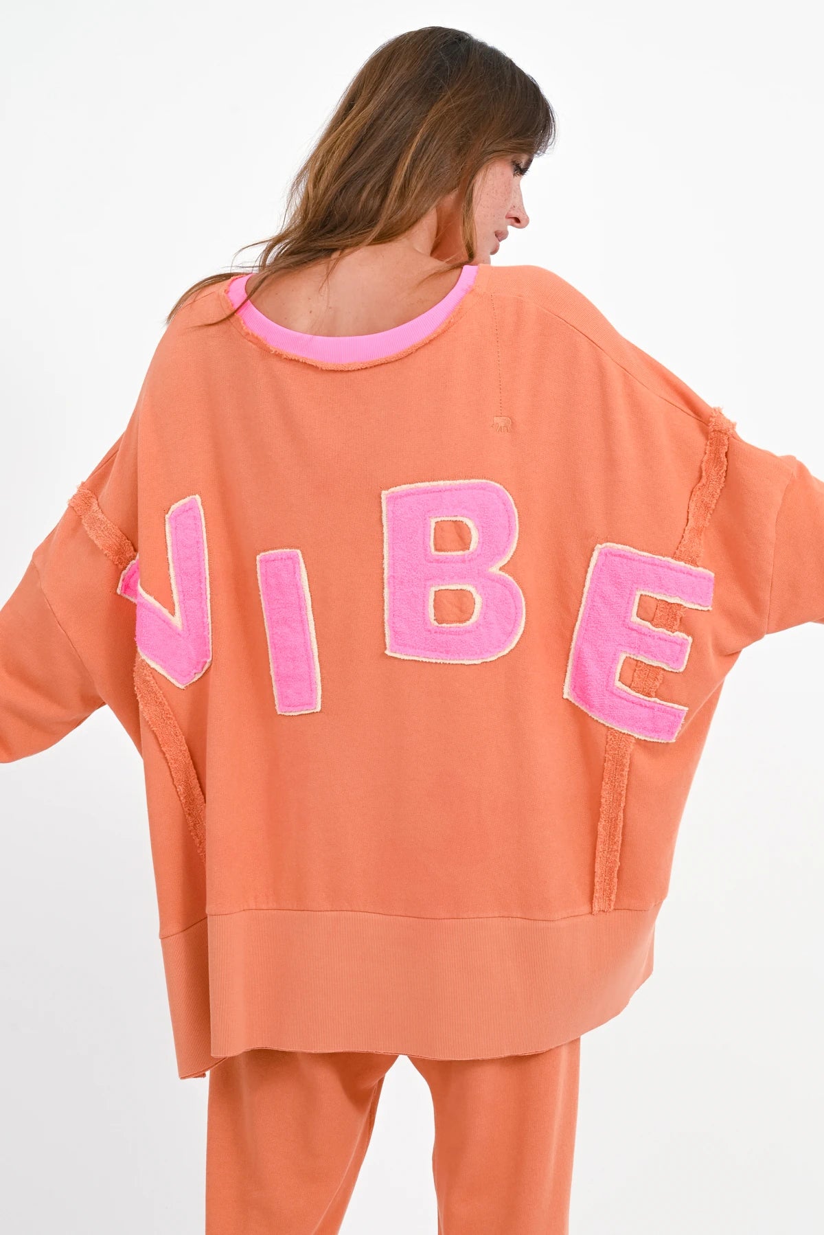 Sweat-shirt oversize Kriz (modèle gris chiné manquant)