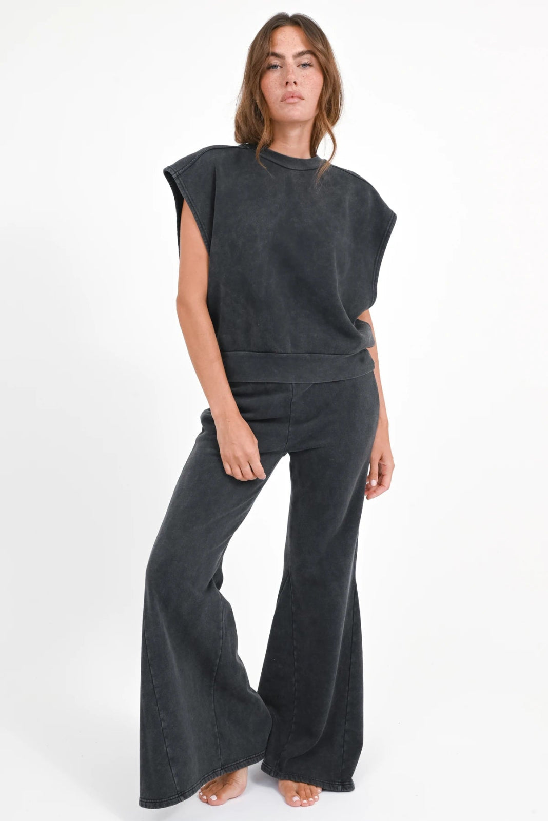 Ärmelloses Sweatshirt mit LOVE - Print Kanpa - Love Joy Victory