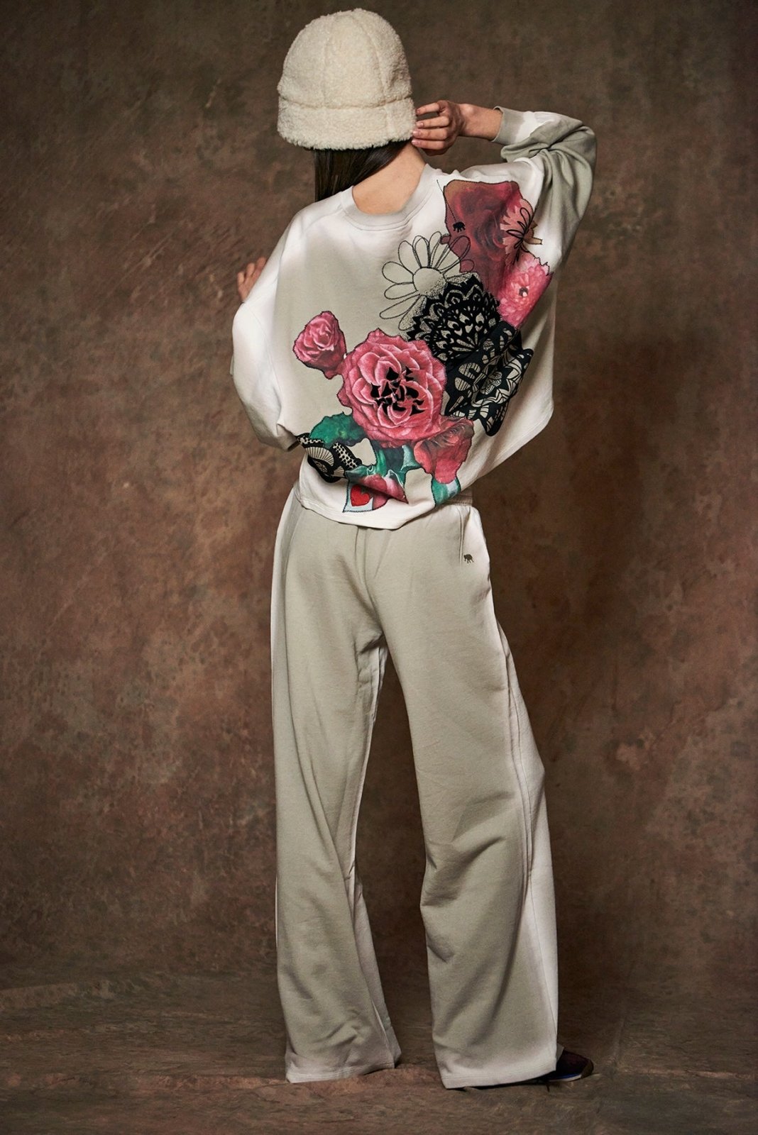 Bedrucktes Sweatshirt Tari - Love Joy Victory