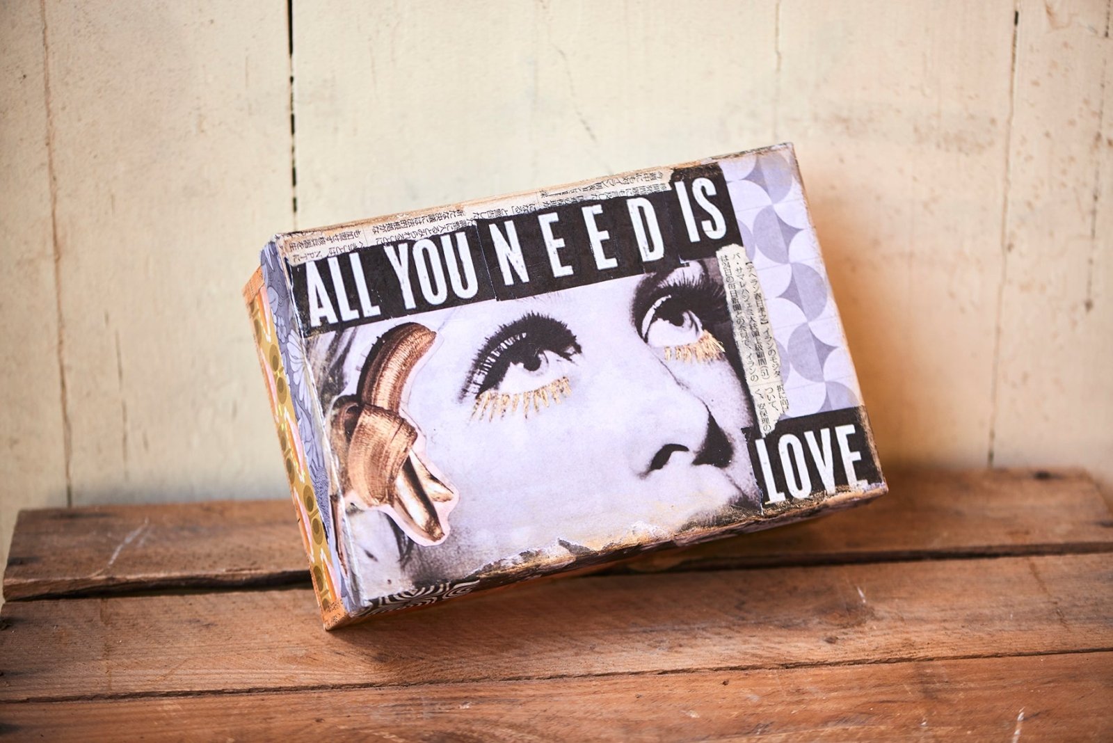 Handgefertigte Boxen mit Deckel - Love Joy Victory