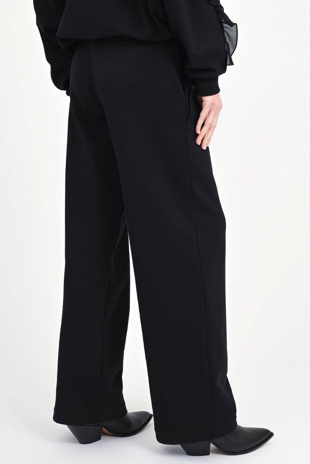 Hose mit Volant Val - Love Joy Victory