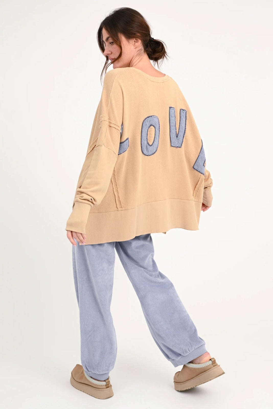 Oversize Sweatshirt Kriz - Love Joy Victory