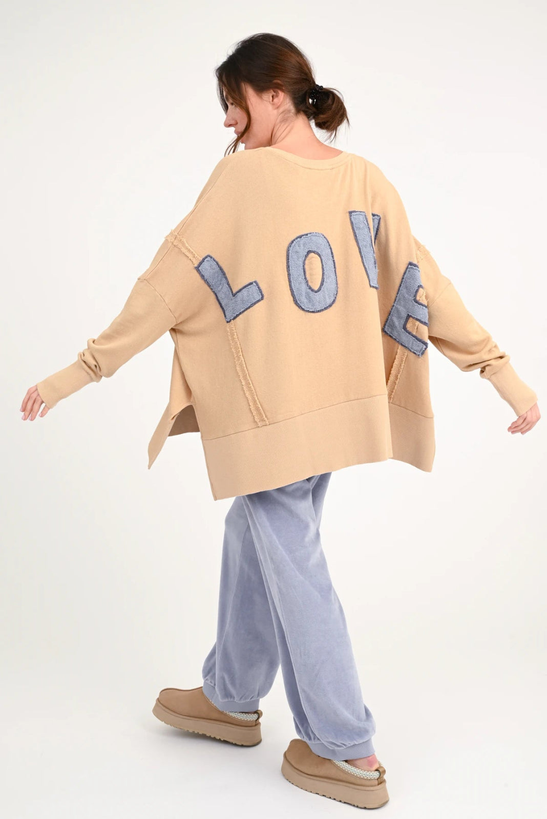 Oversize Sweatshirt Kriz - Love Joy Victory