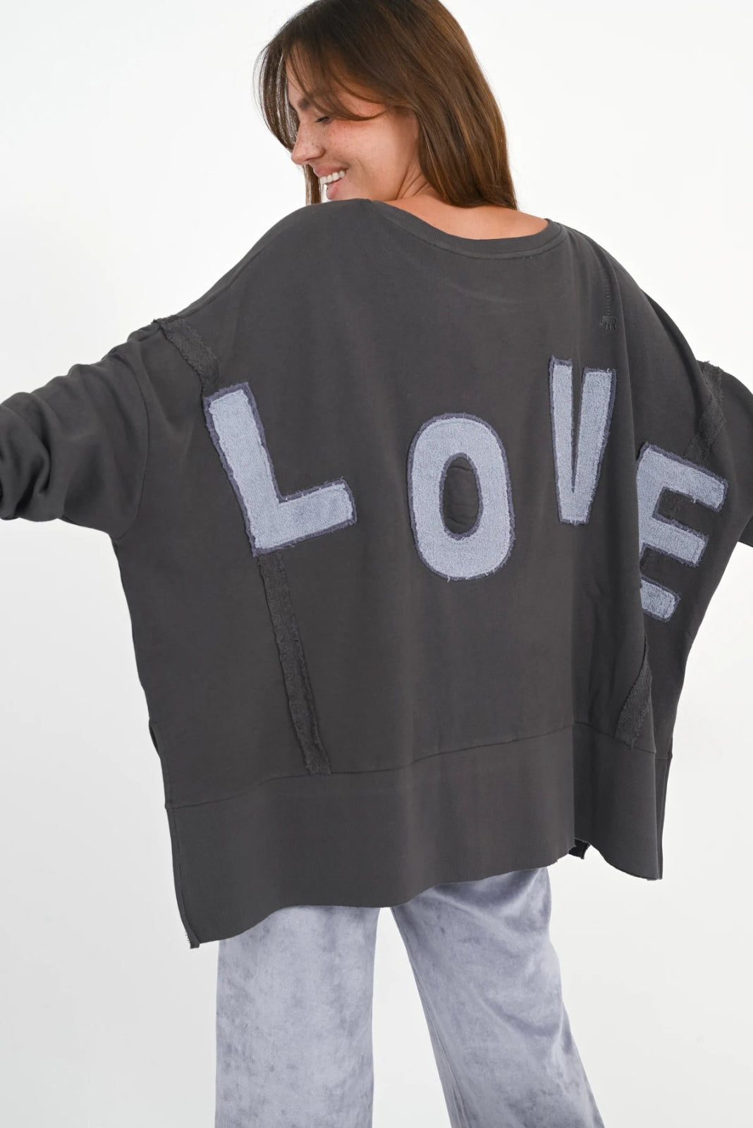 Oversize Sweatshirt Kriz - Love Joy Victory