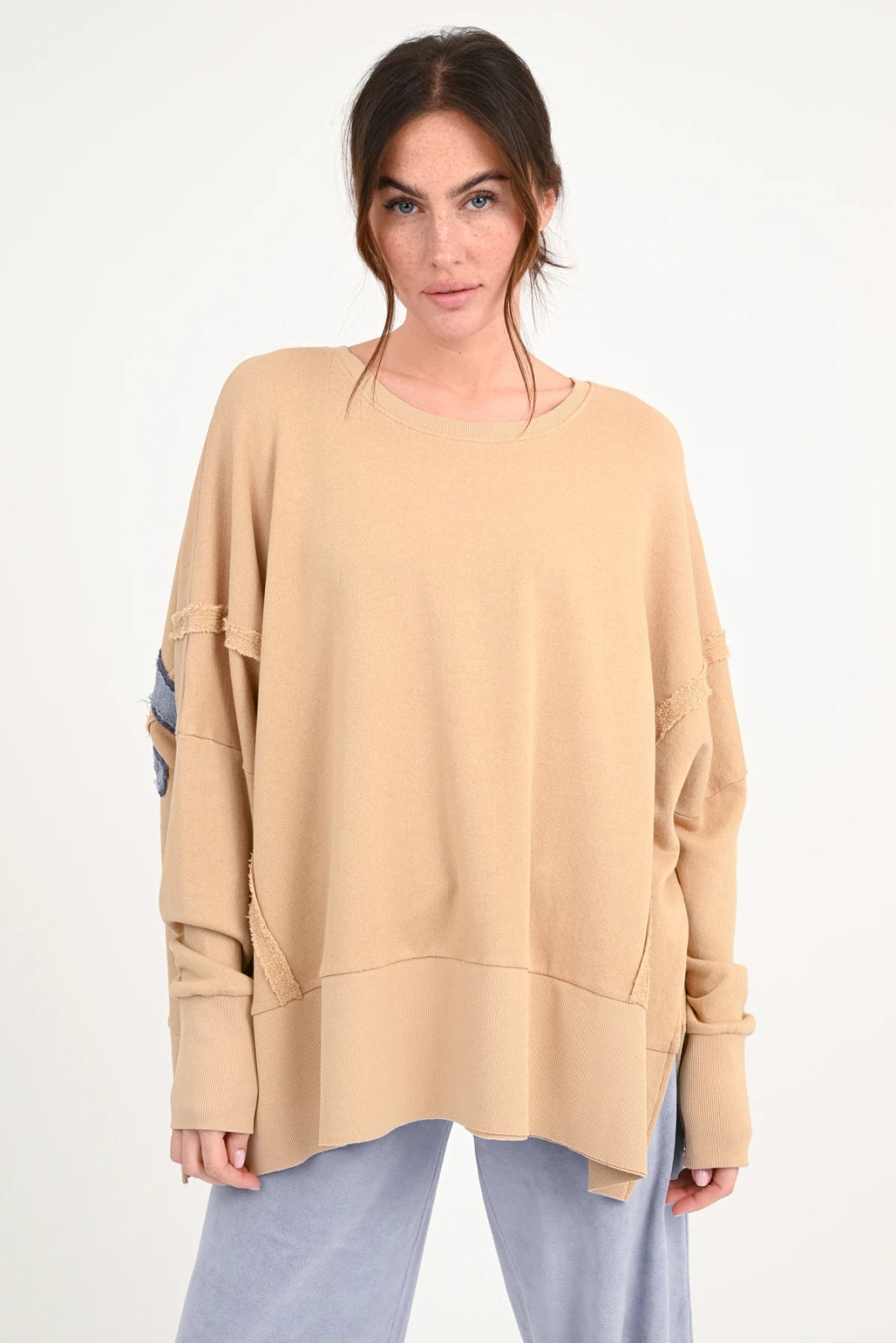 Oversize Sweatshirt Kriz - Love Joy Victory