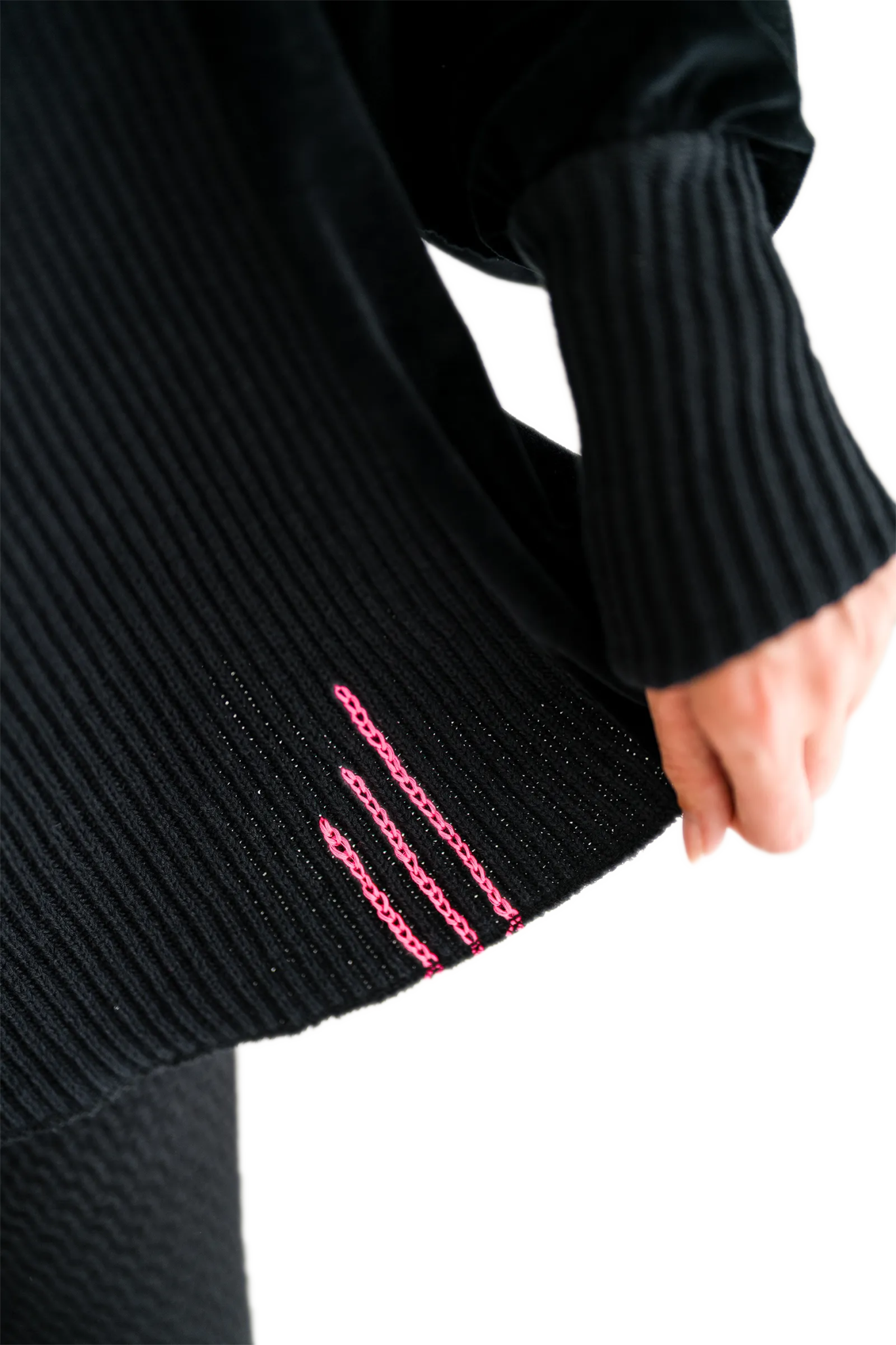 Rollkragenpullover aus Strick und Velvet Vega - Love Joy Victory