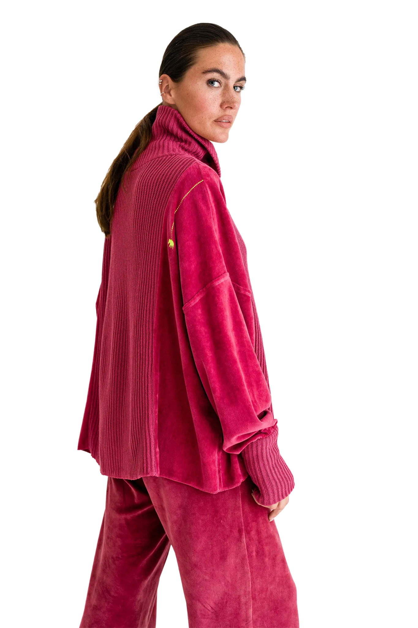 Rollkragenpullover aus Strick und Velvet Vega - Love Joy Victory