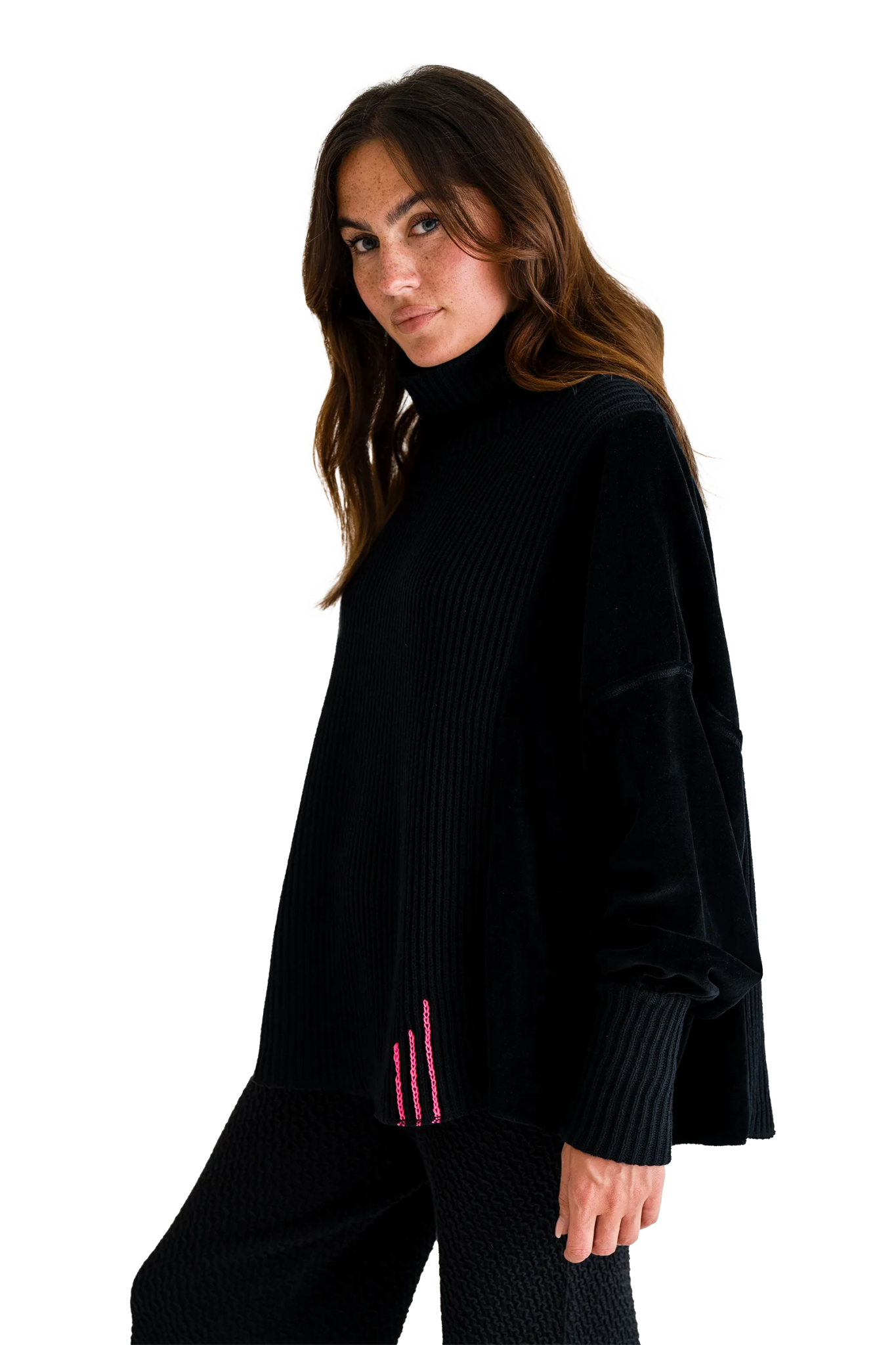 Rollkragenpullover aus Strick und Velvet Vega - Love Joy Victory