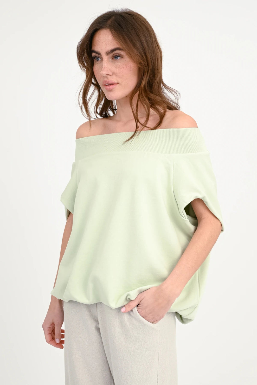 Shortsleeve Sweatshirt Sona - Love Joy Victory