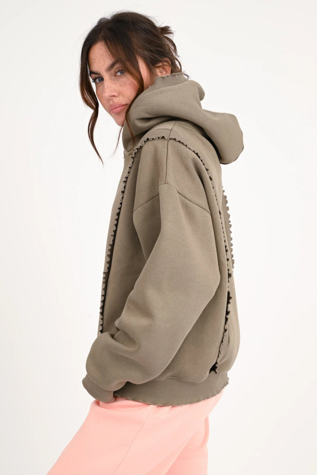 Sweatjacke mit Rüschen Saly - Love Joy Victory