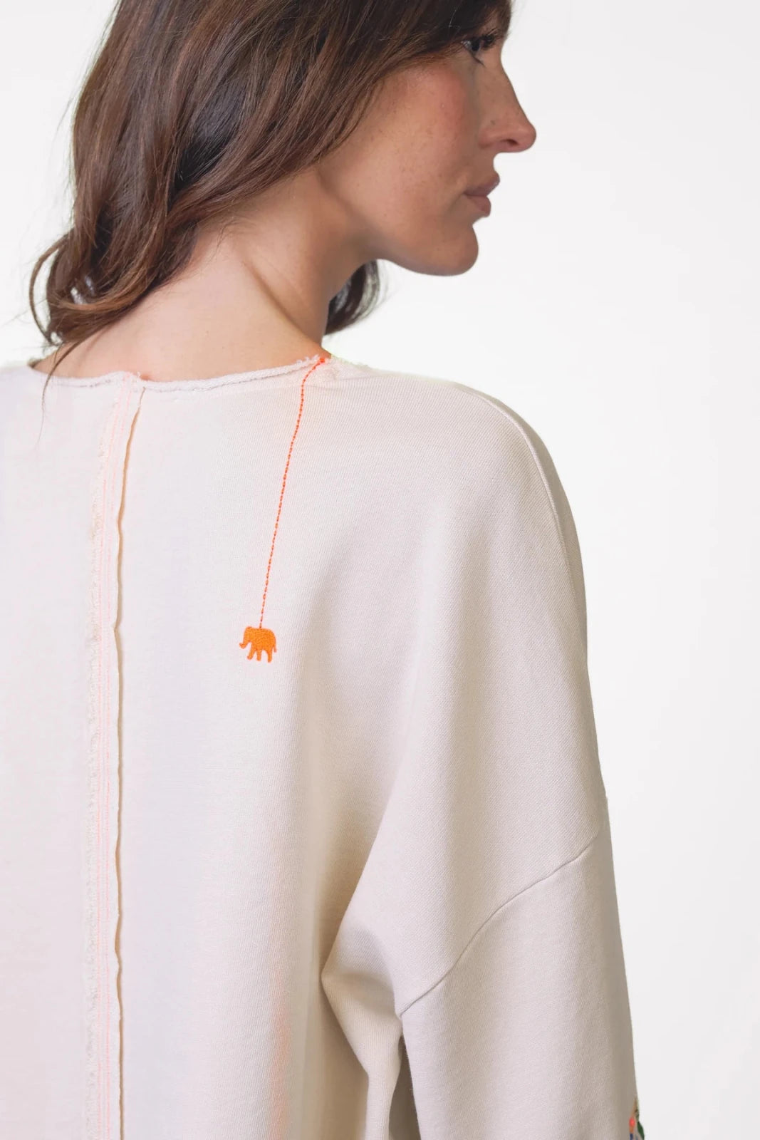 Sweatshirt Alamosa mit Stickerei - Love Joy Victory