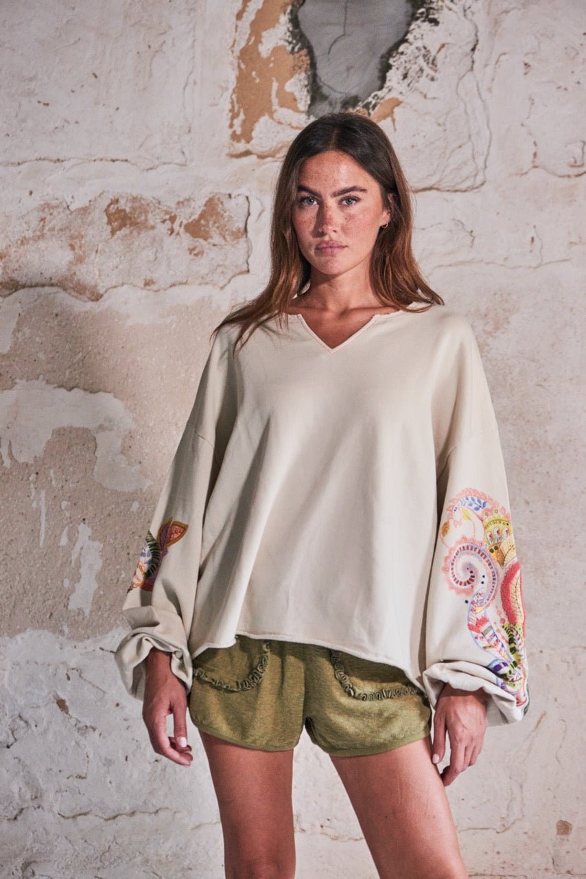 Sweatshirt Alamosa mit Stickerei - Love Joy Victory