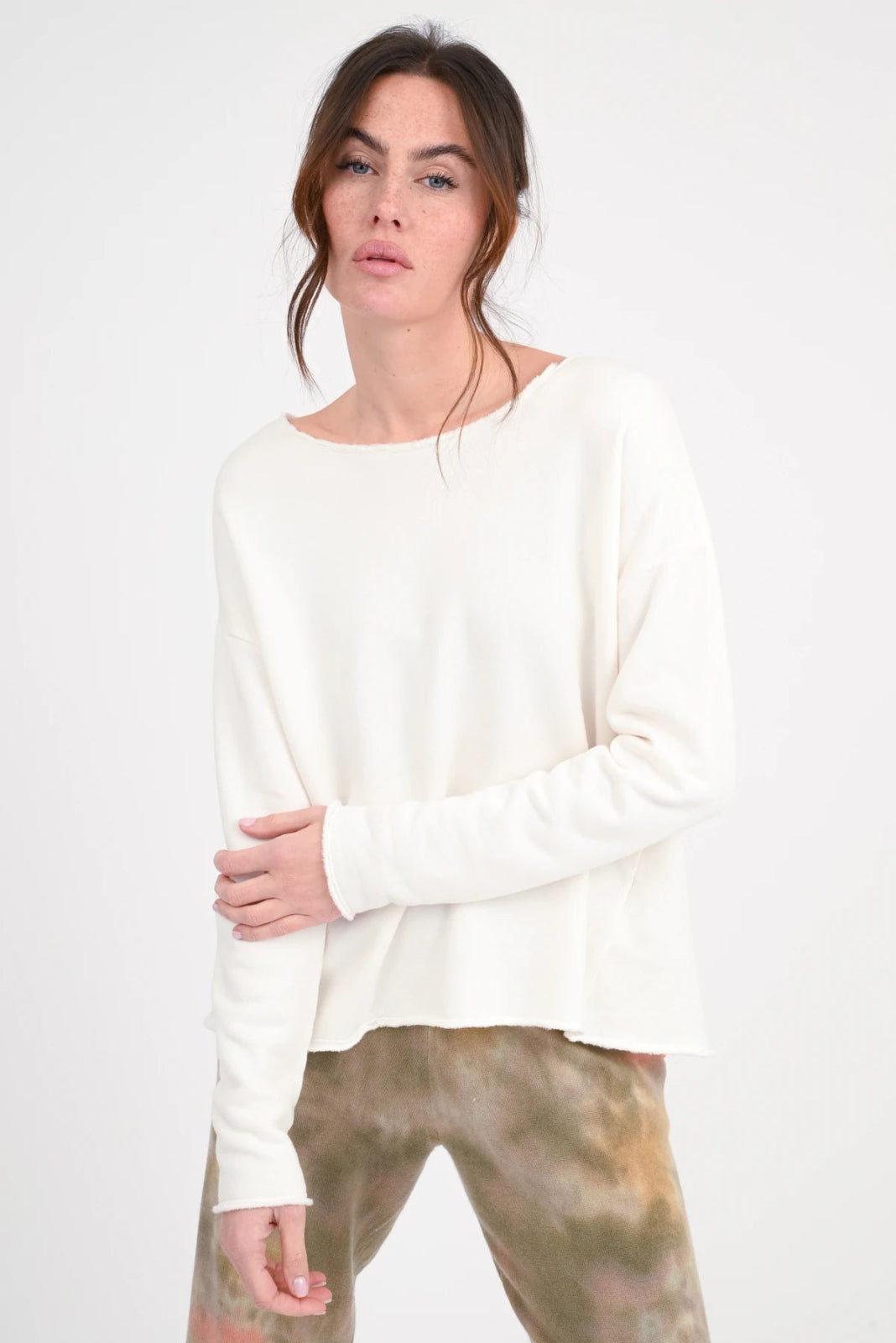 Sweatshirt Gara - Love Joy Victory