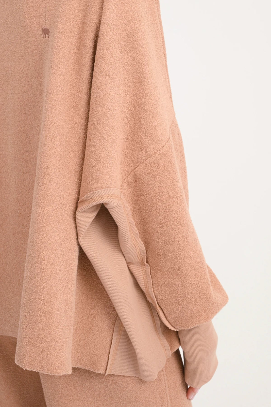 Sweatshirt Hilda - Love Joy Victory