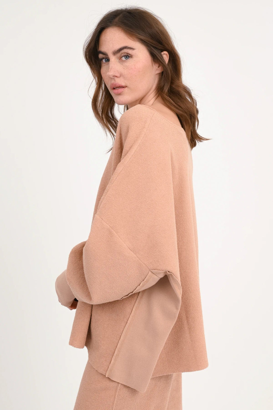 Sweatshirt Hilda - Love Joy Victory