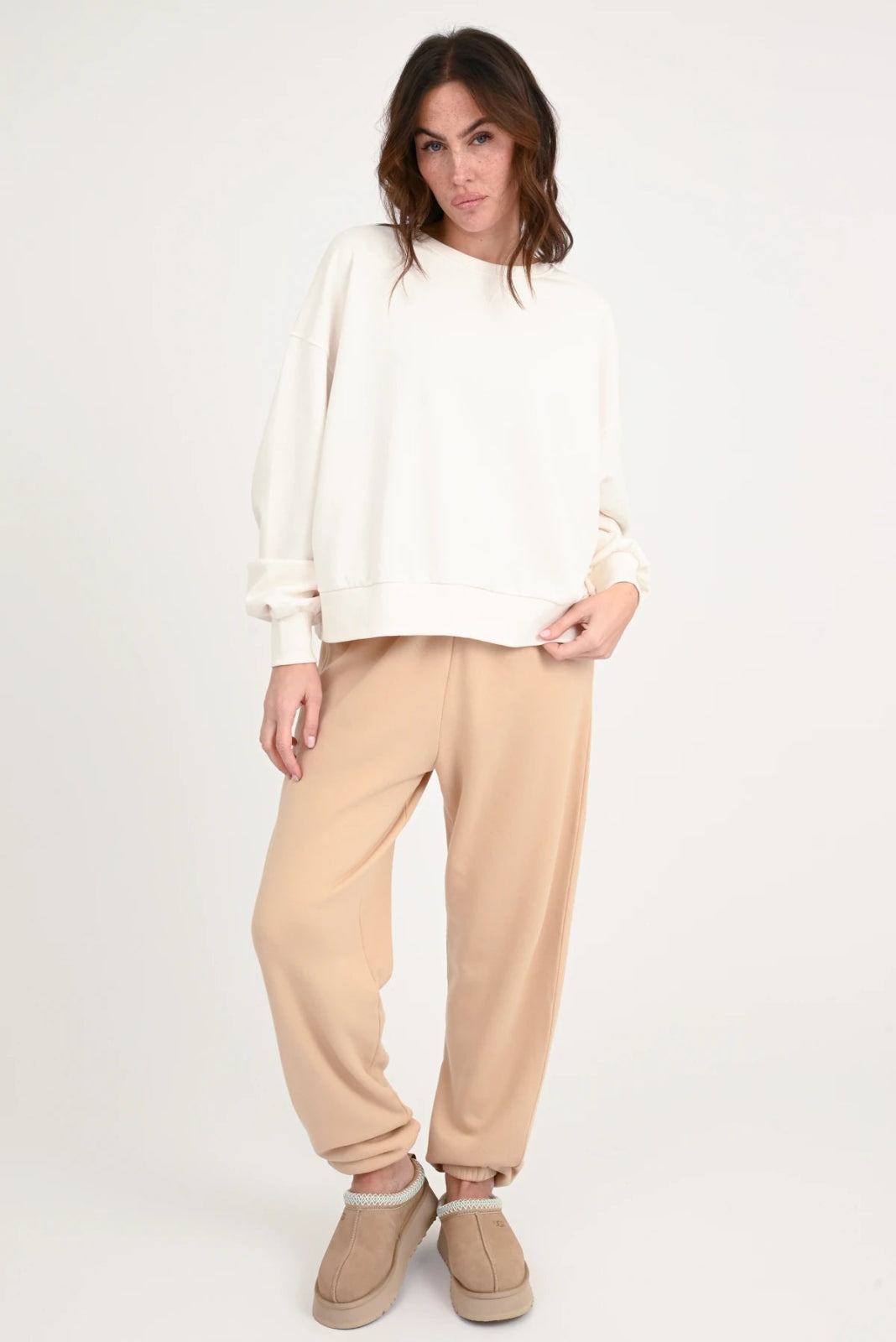 Sweatshirt Lorida mit Print - Love Joy Victory