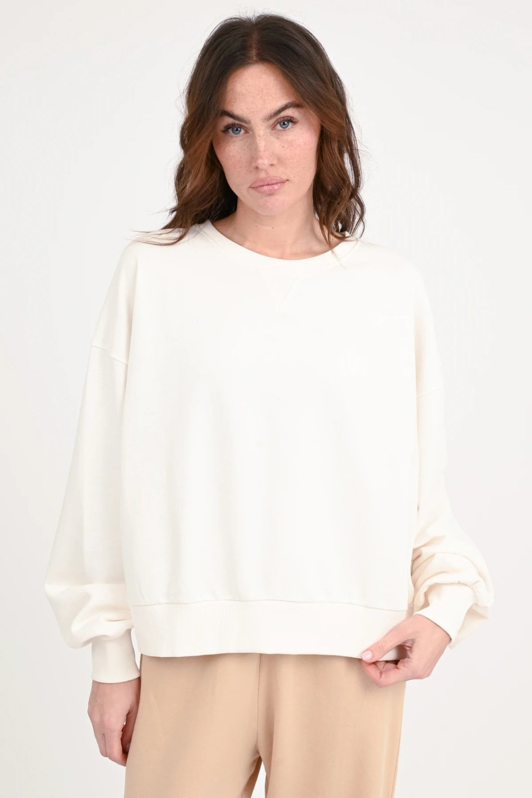 Sweatshirt Lorida mit Print - Love Joy Victory