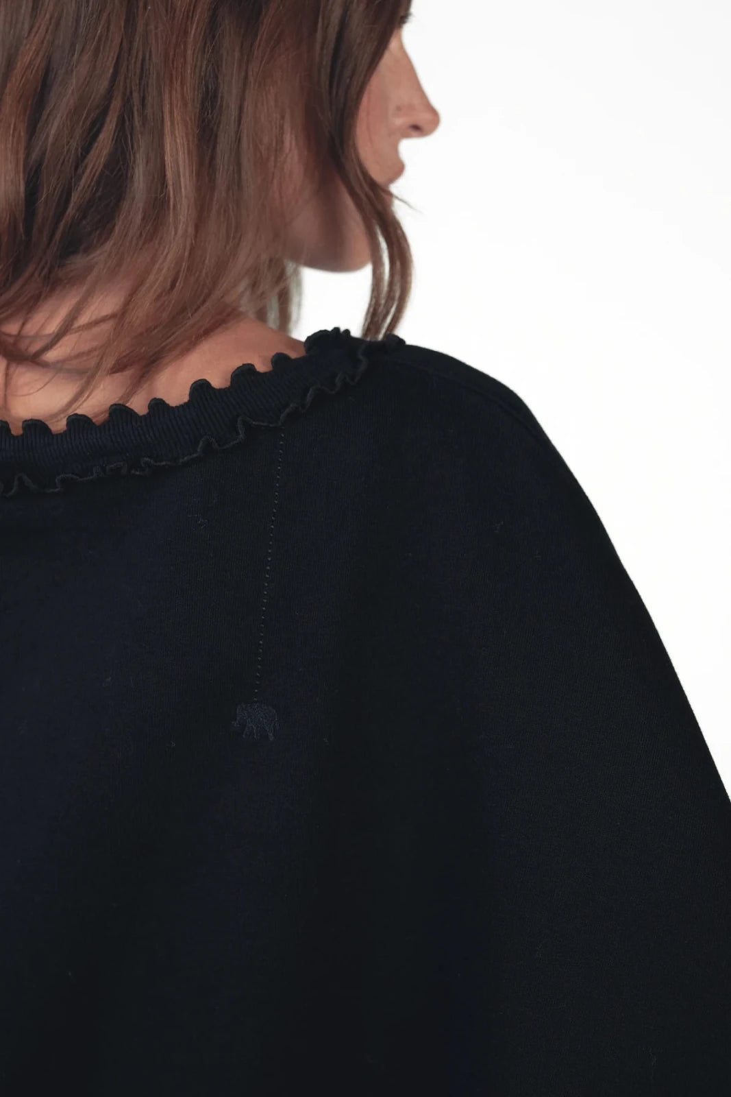 Sweatshirt mit gewellter Rüschenkante Viola - Love Joy Victory