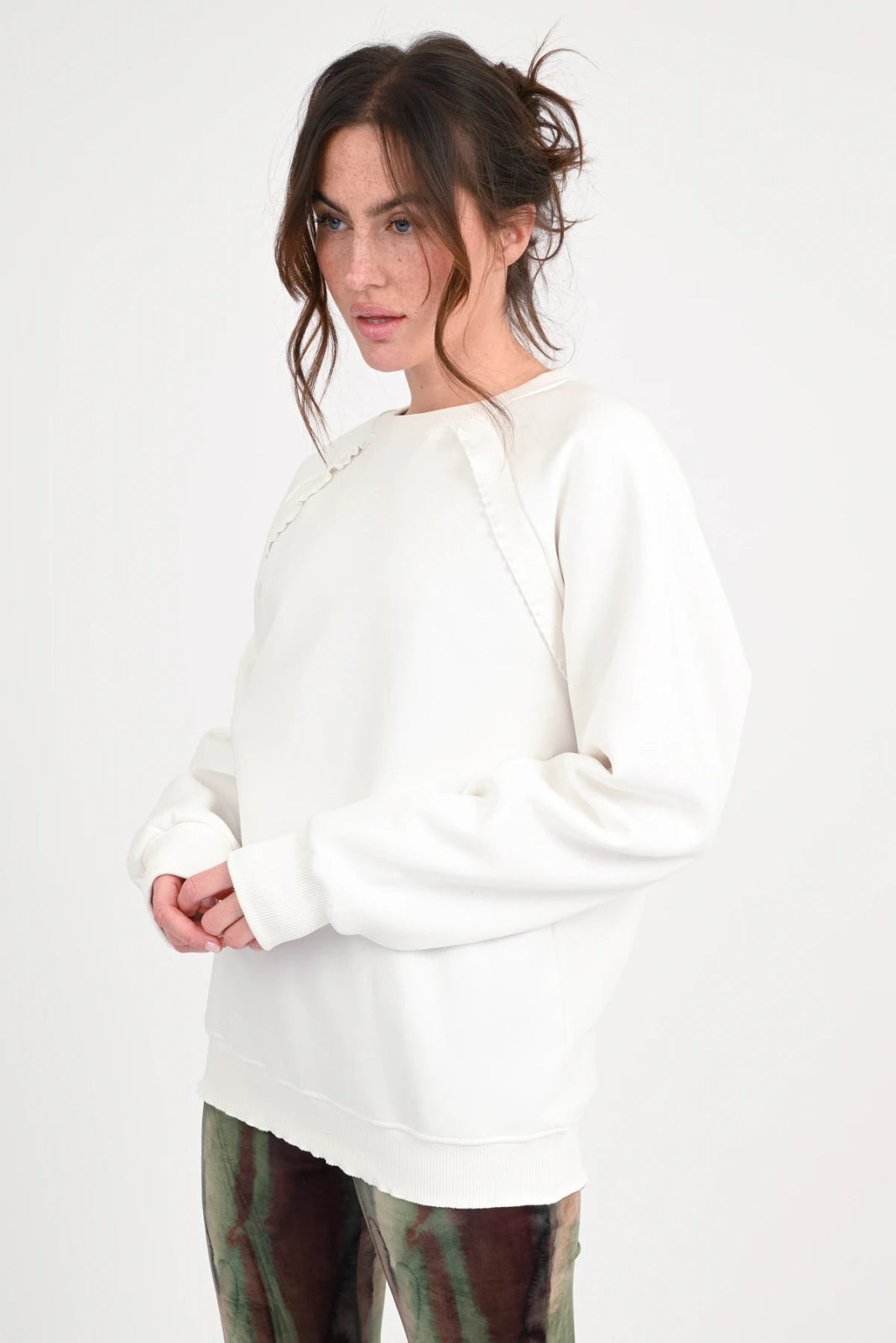 Sweatshirt mit Rüschen Bodony - Love Joy Victory