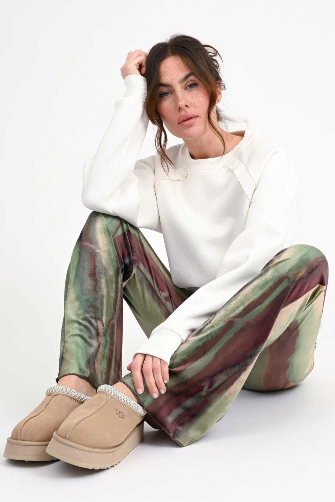 Sweatshirt mit Rüschen Bodony - Love Joy Victory