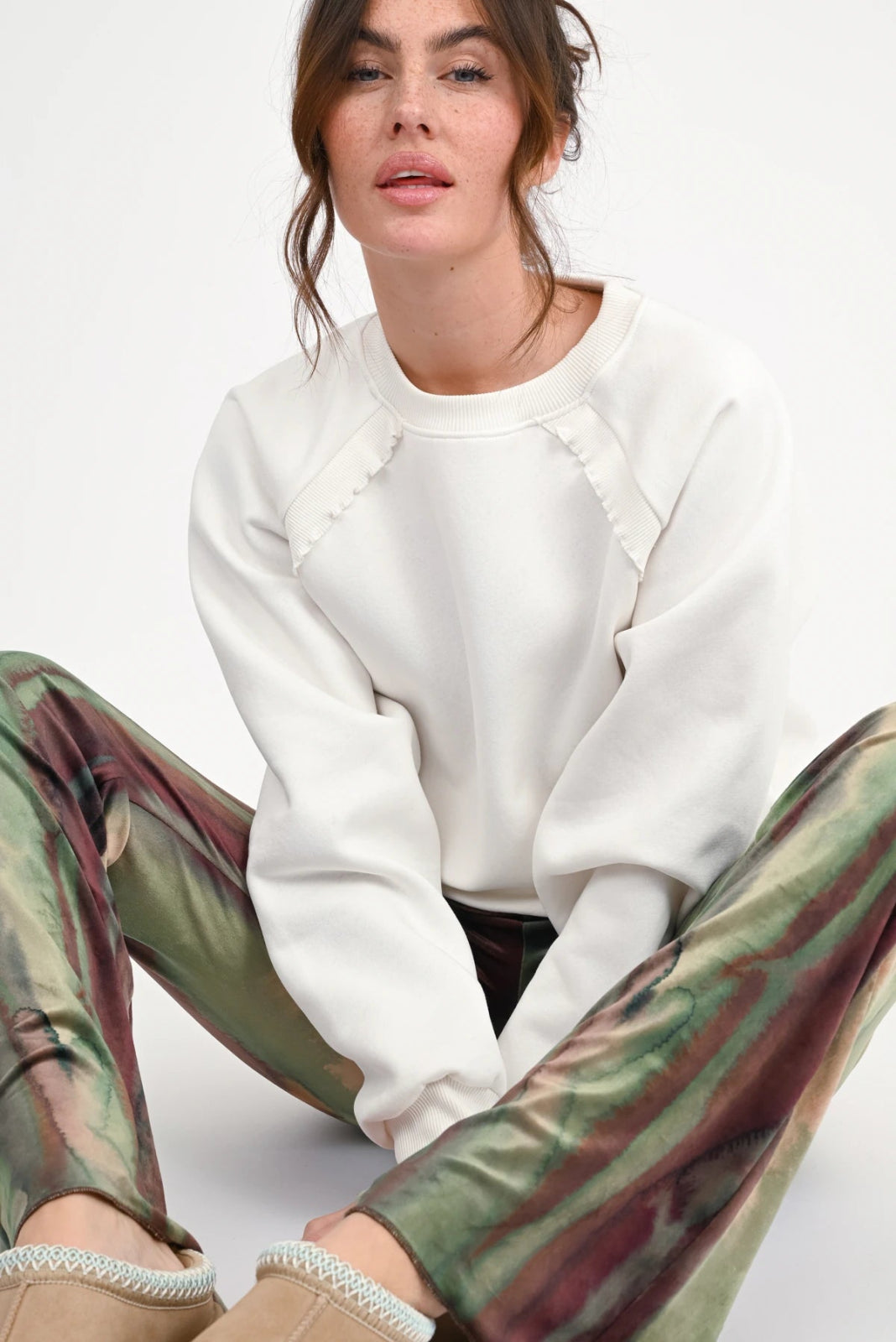 Sweatshirt mit Rüschen Bodony - Love Joy Victory