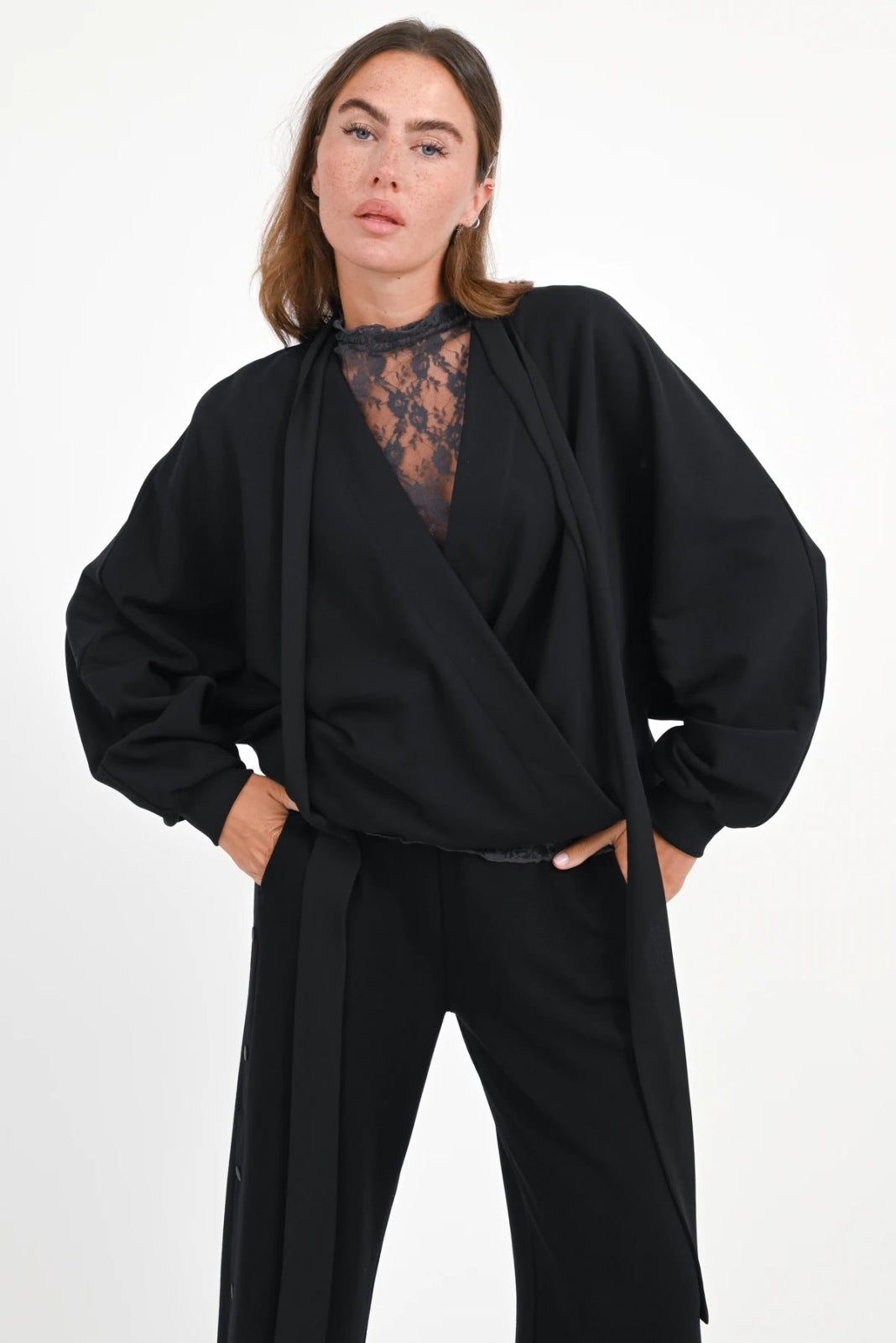 Sweatshirt mit Wickeloptik Ibi - Love Joy Victory