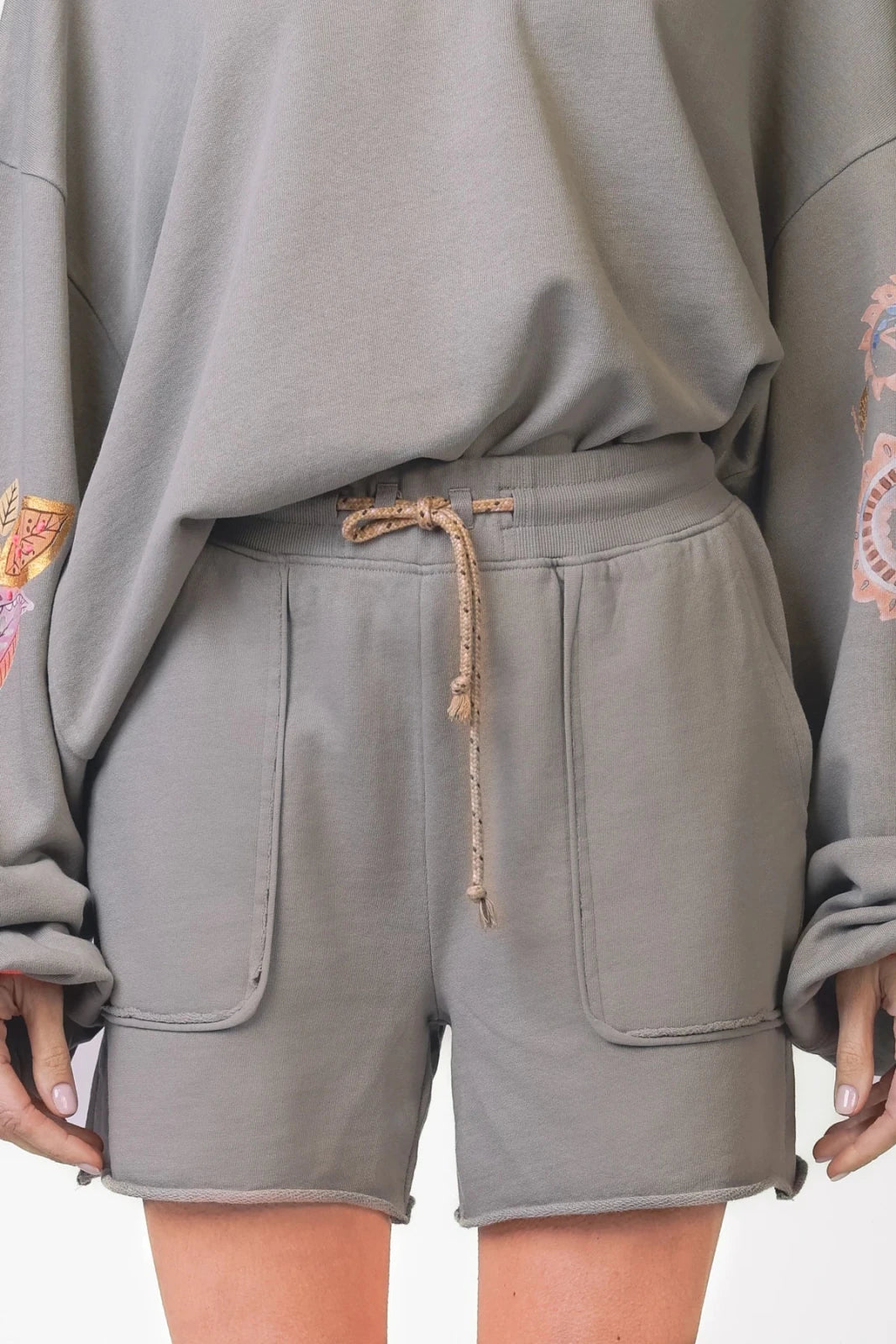 Sweatshort Posie - Love Joy Victory