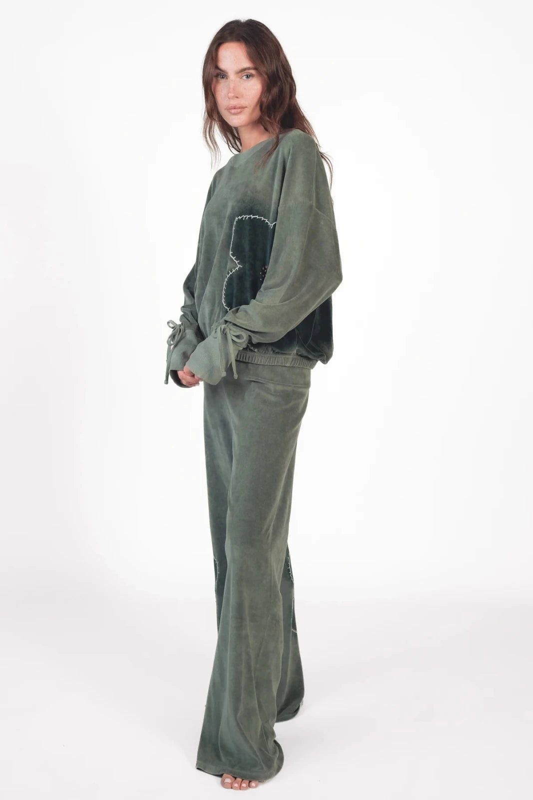 Velvet Sweatshirt Toli - Love Joy Victory