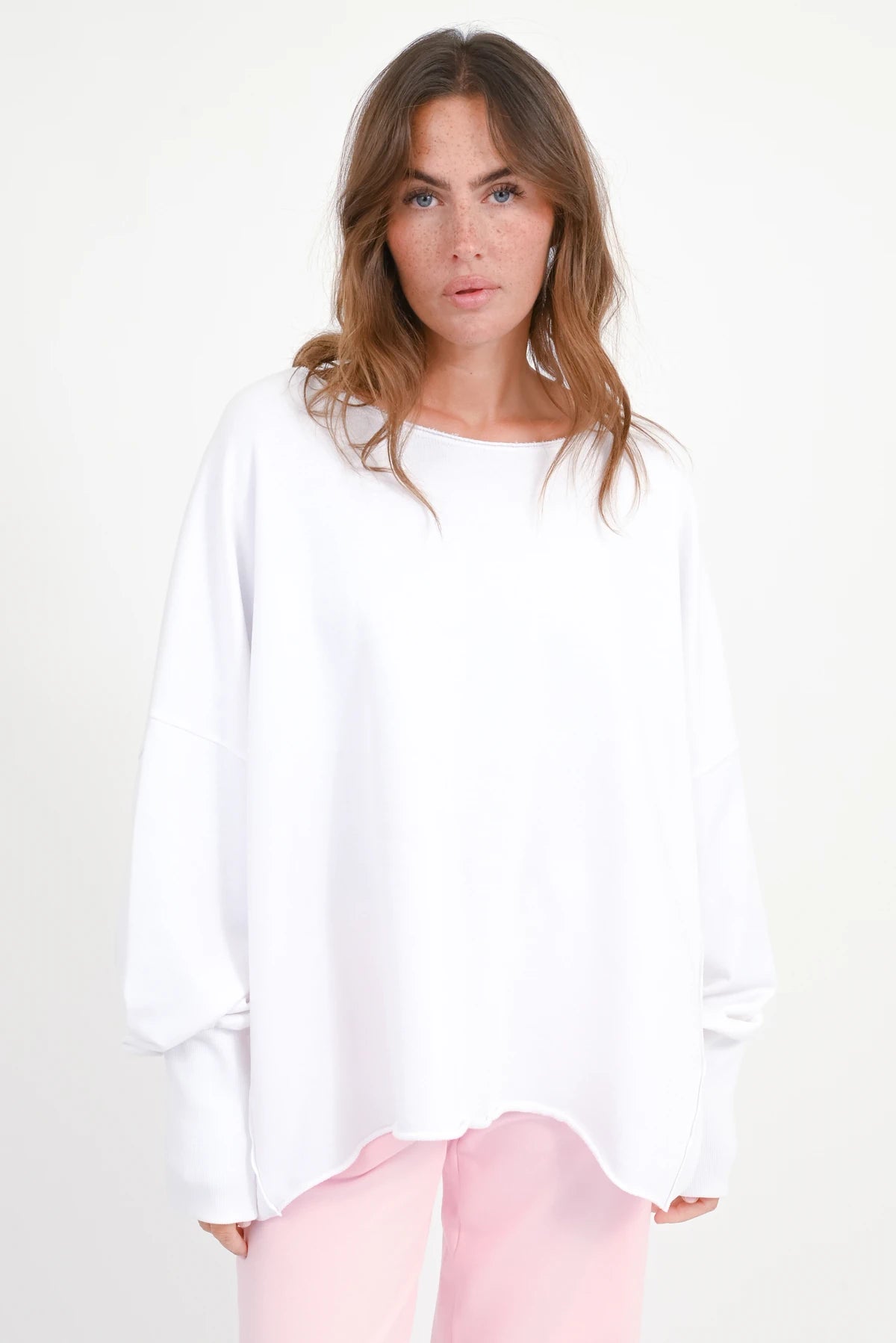 Sweat-shirt Hilda avec impression et broderie au dos - Terminé