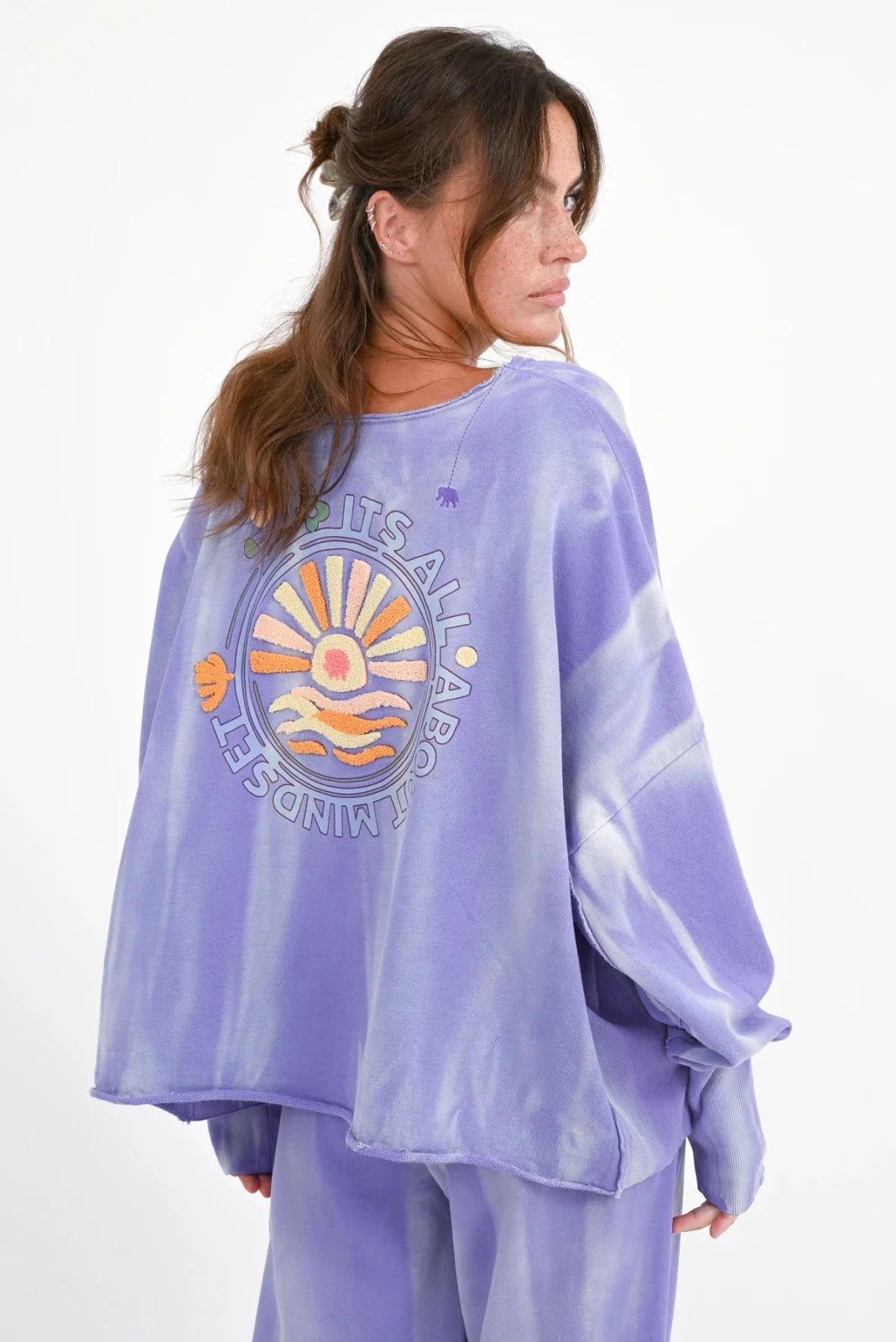 Batik Sweatshirt mit Print - und Stickerei Hilda - Love Joy Victory