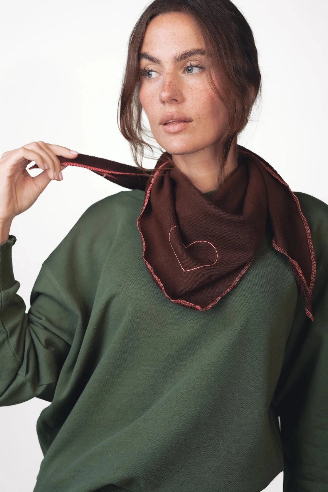 Dreieckstuch aus Sweatmaterial Mari - Love Joy Victory