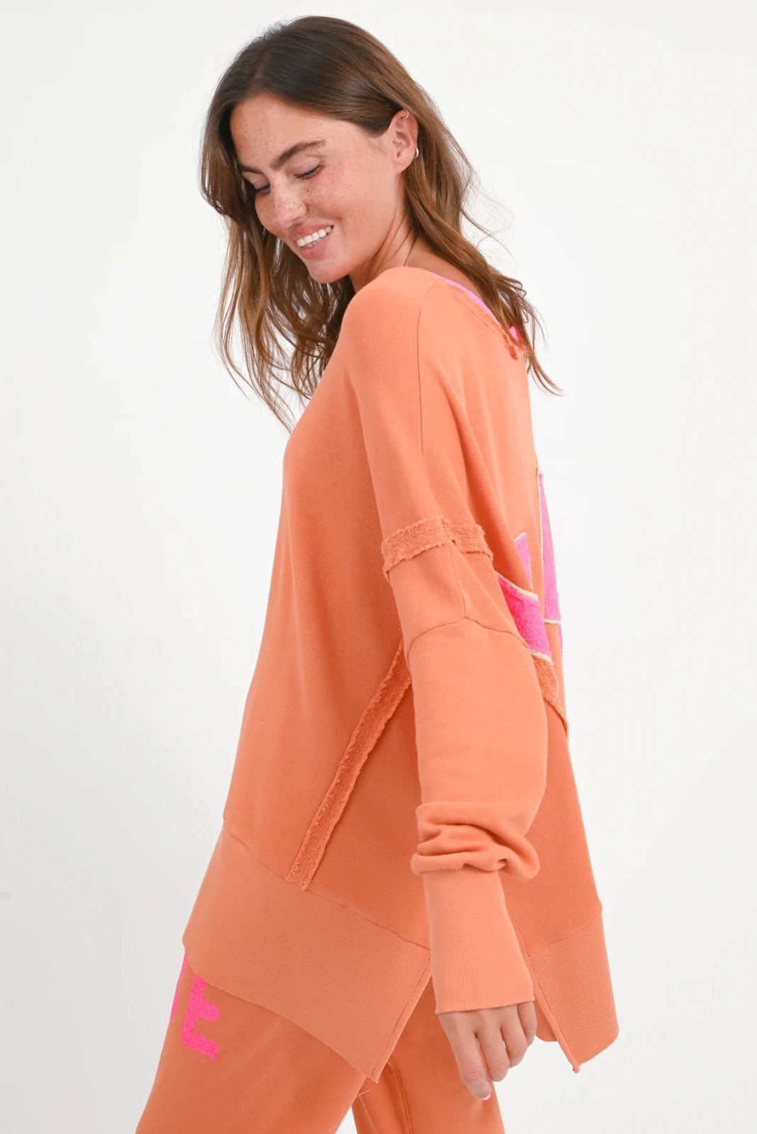 Oversize Sweatshirt Kriz - Love Joy Victory