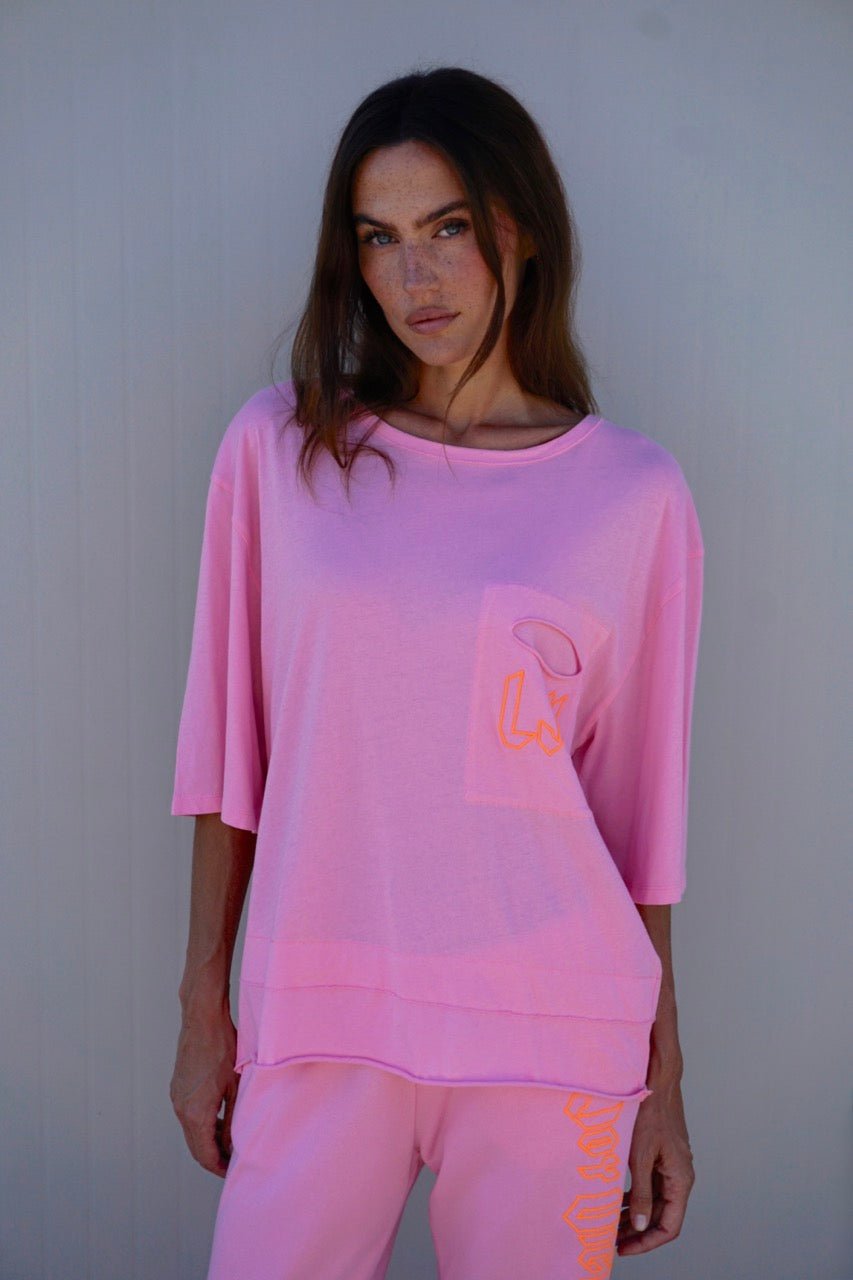 Oversize T-Shirt mit Logo-Print Klette - Love Joy Victory