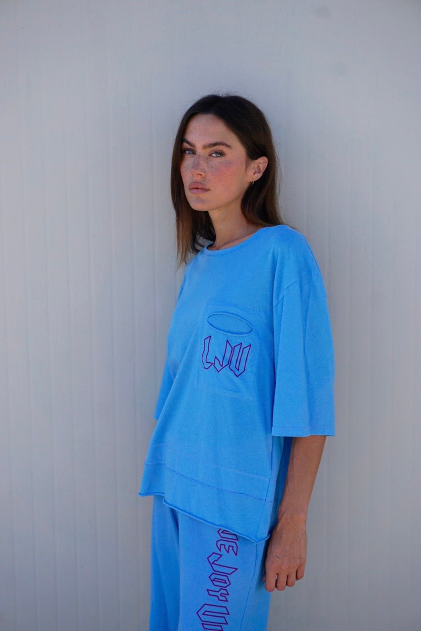 Oversize T-Shirt mit Logo-Print Klette - Love Joy Victory