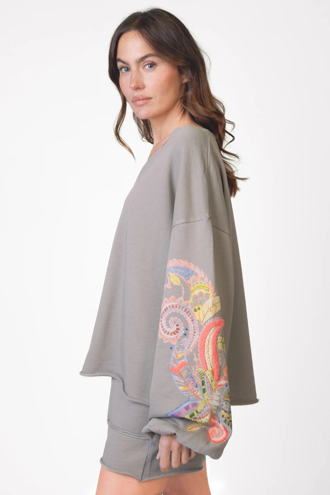 Sweatshirt Alamosa mit Stickerei - Love Joy Victory