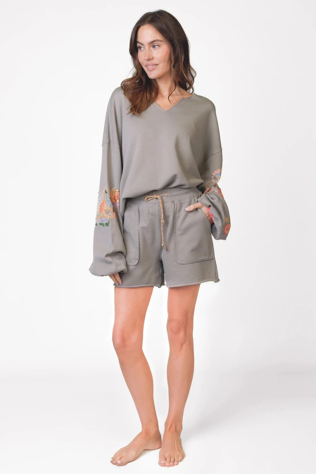 Sweatshirt Alamosa mit Stickerei - Love Joy Victory
