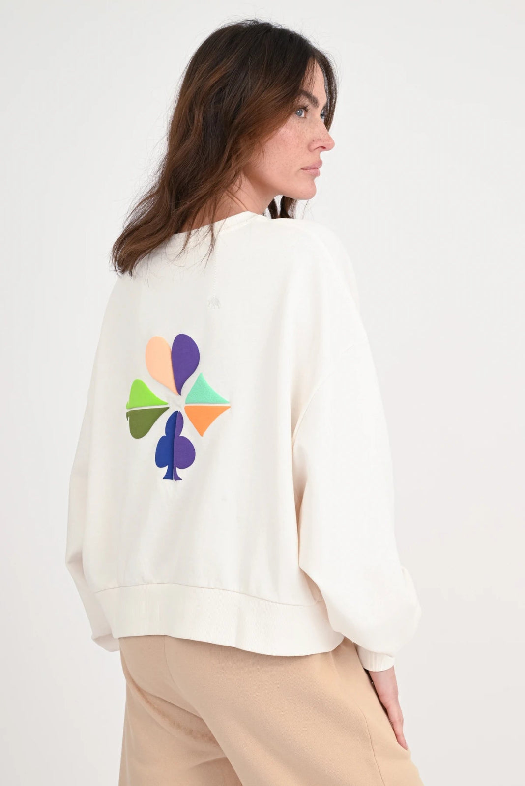 Sweatshirt Lorida mit Print - Love Joy Victory