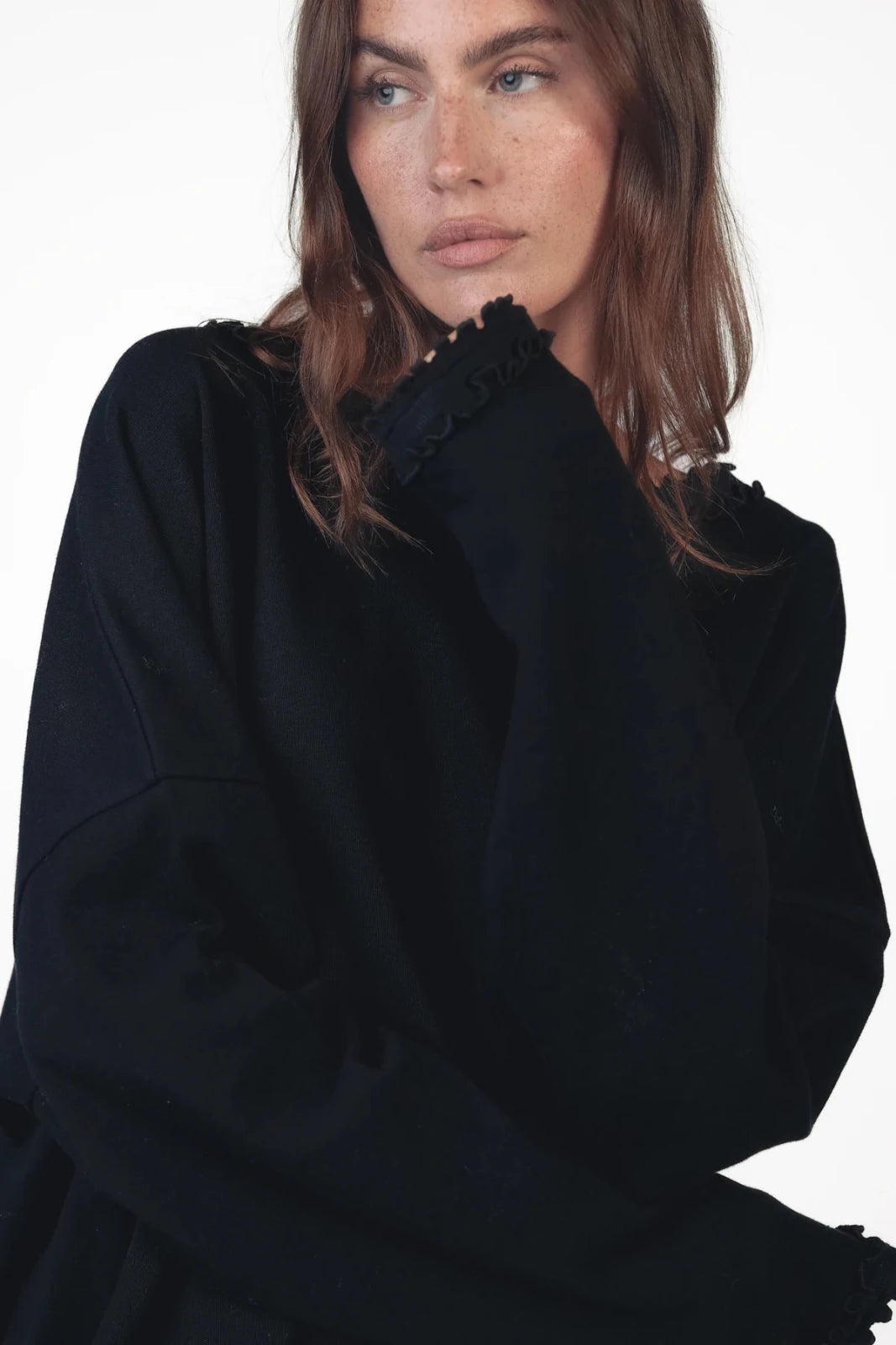 Sweatshirt mit gewellter Rüschenkante Viola - Love Joy Victory