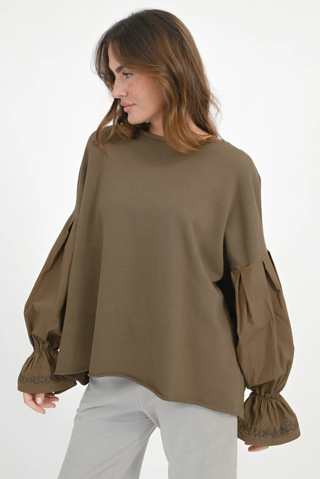 Sweatshirt mit Materialmix Salem - Love Joy Victory