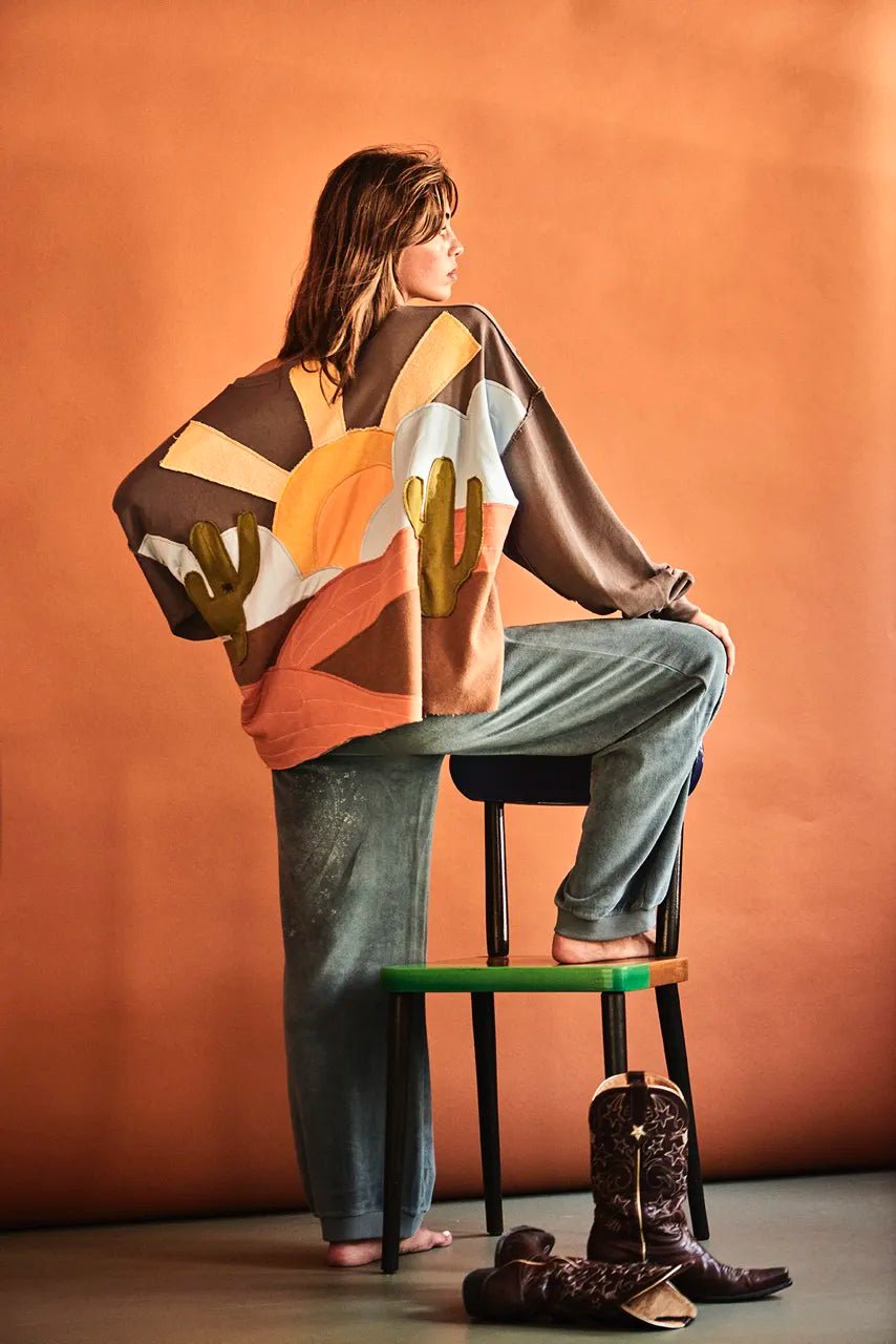 Sweatshirt mit Rücken - Applikationen Bira - Love Joy Victory