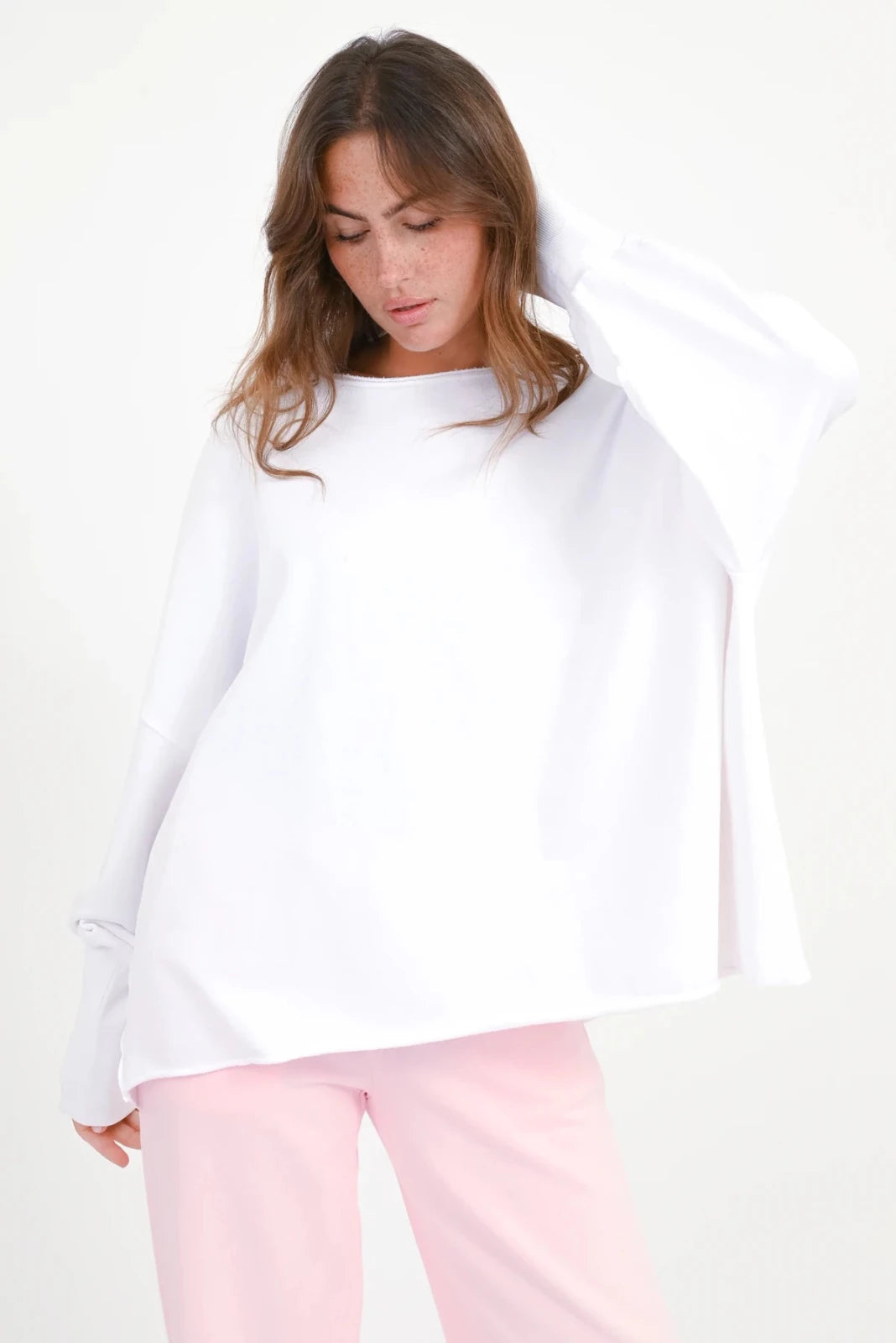 Sweatshirt mit Rücken Print - und Stickerei Hilda - Love Joy Victory