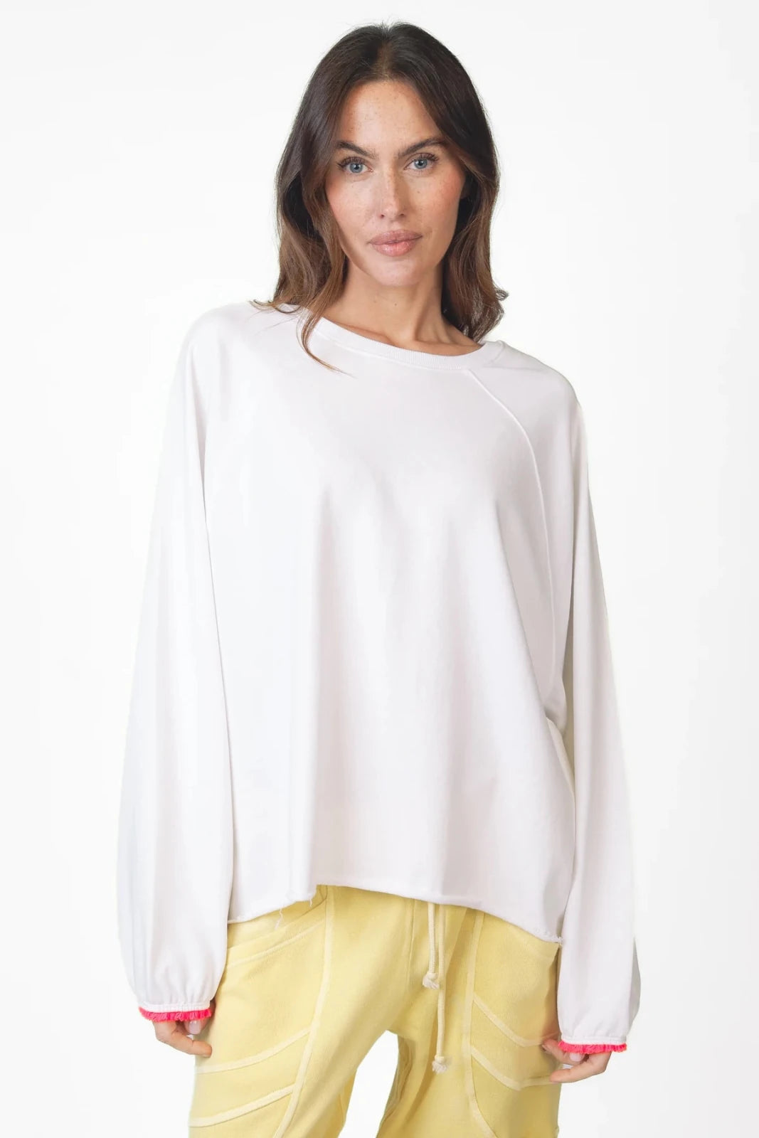 Sweatshirt Tulala - Love Joy Victory