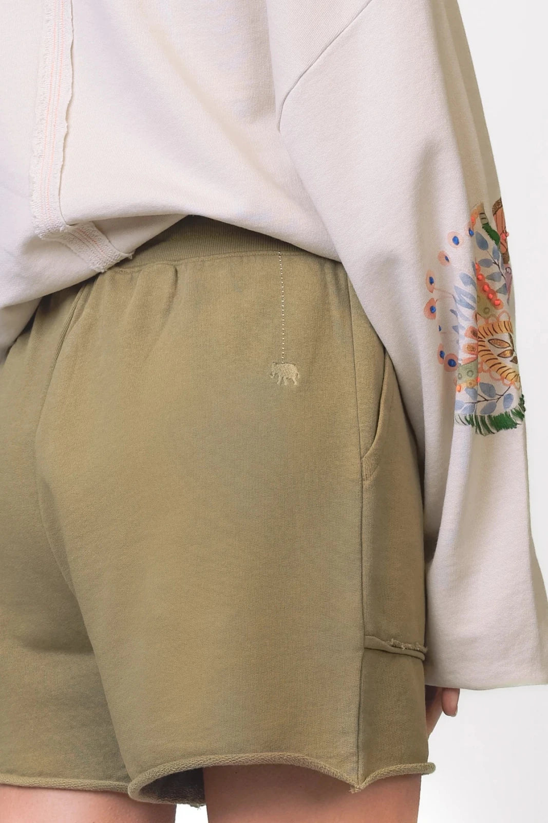 Sweatshort Posie - Love Joy Victory