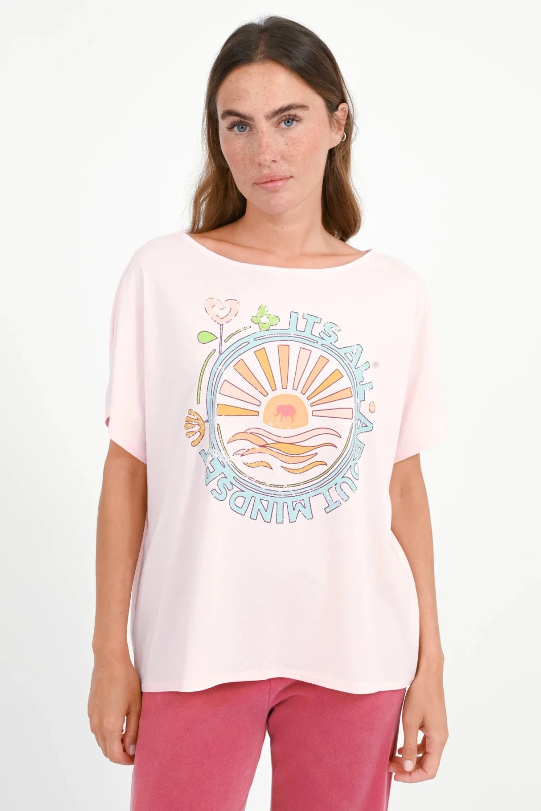 T-Shirt mit Print Yara - Love Joy Victory