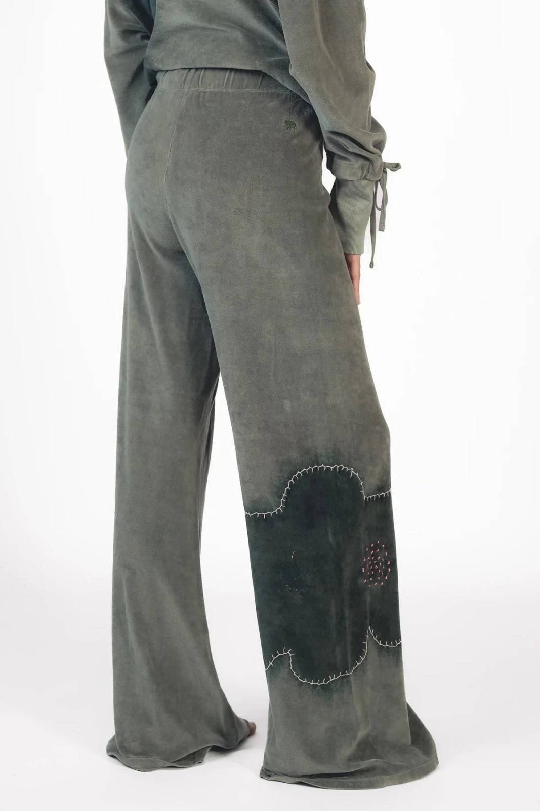 Velvet Batik Sweathose Bajna - Love Joy Victory