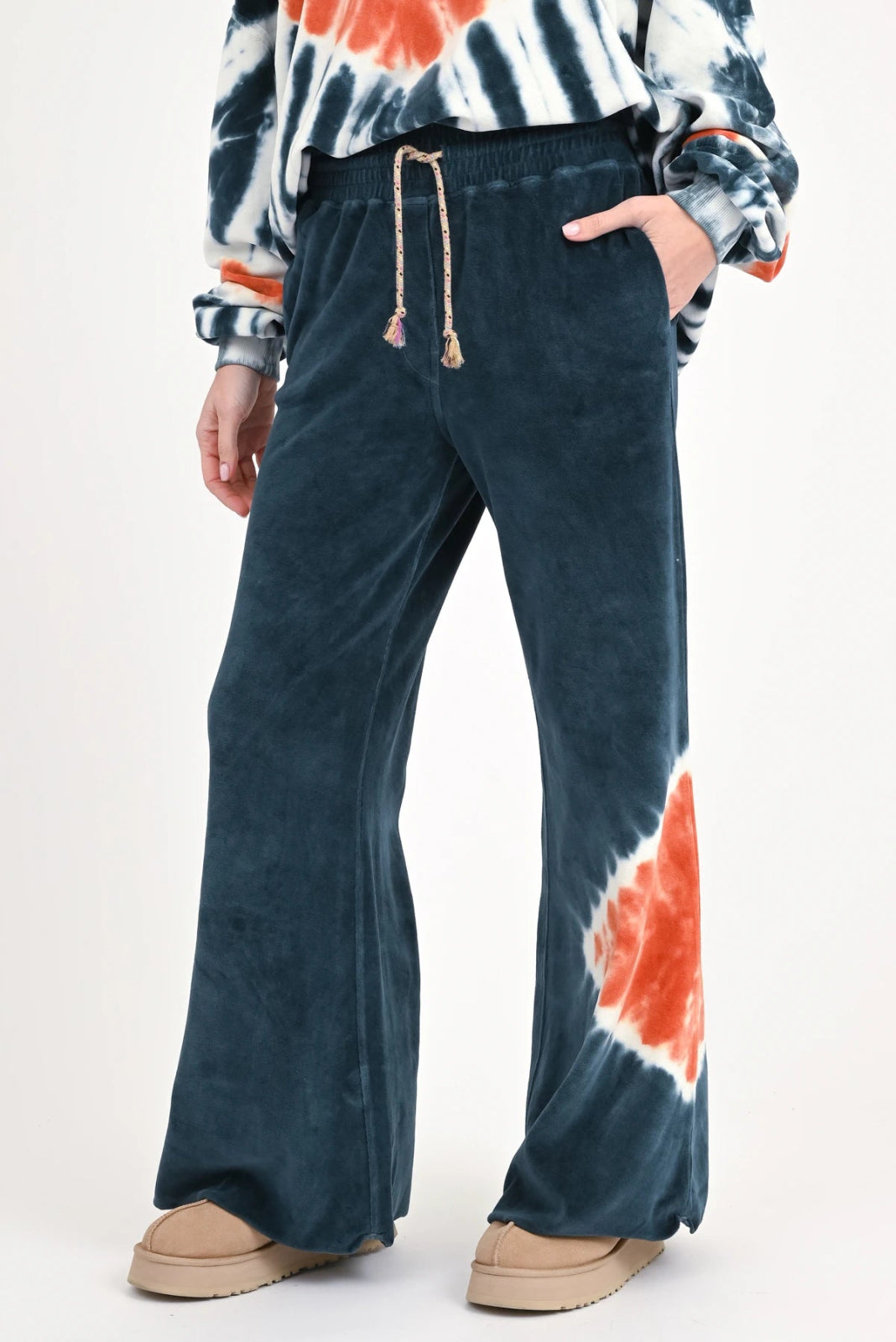 Velvet Batik Sweathose Luna - Love Joy Victory