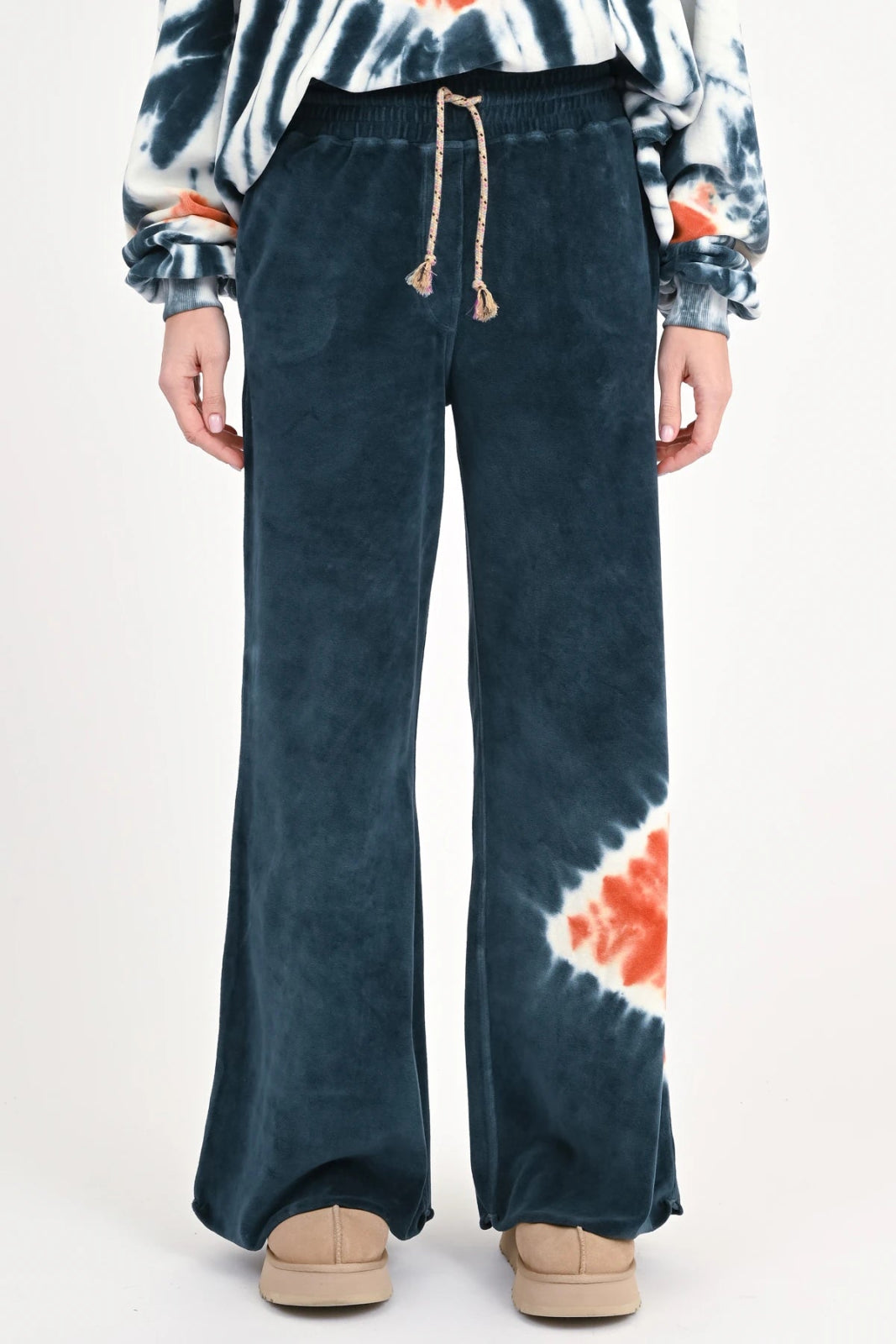 Velvet Batik Sweathose Luna - Love Joy Victory