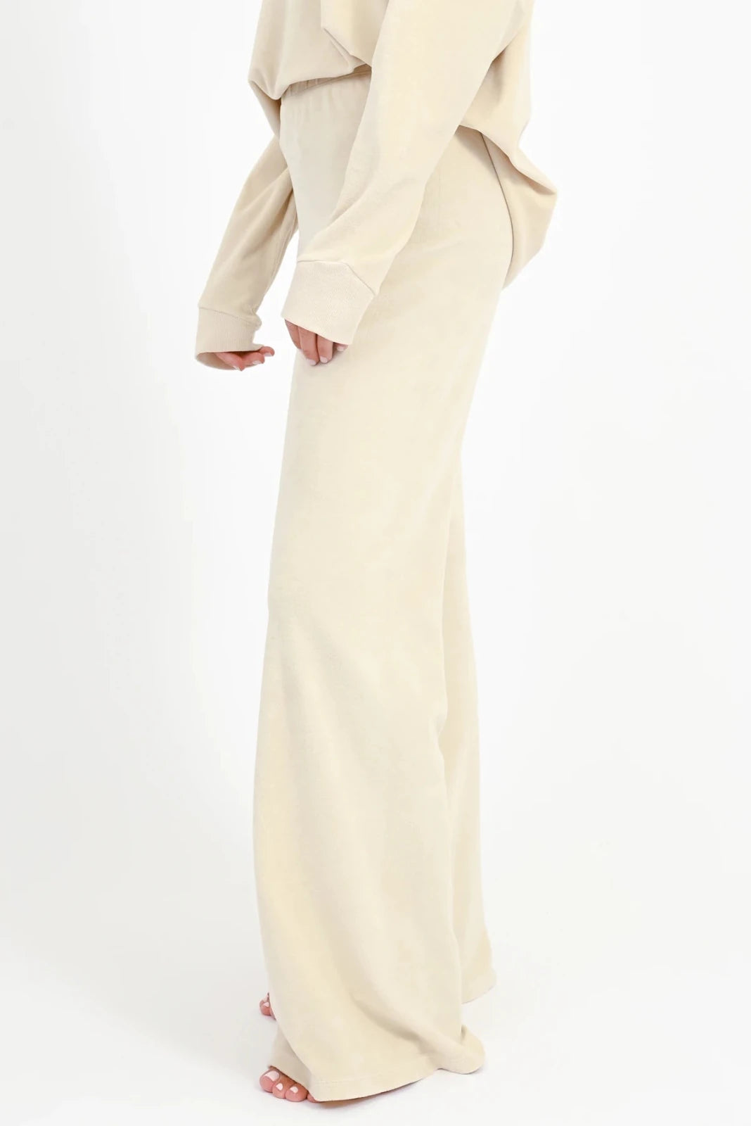 Velvet Sweathose Bajna - Love Joy Victory