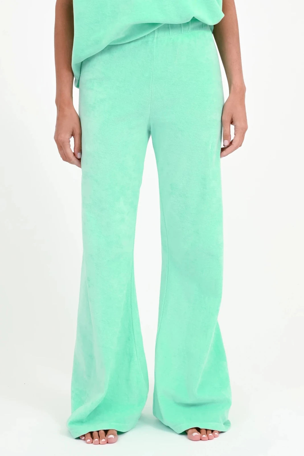 Velvet Sweathose Bajna - Love Joy Victory